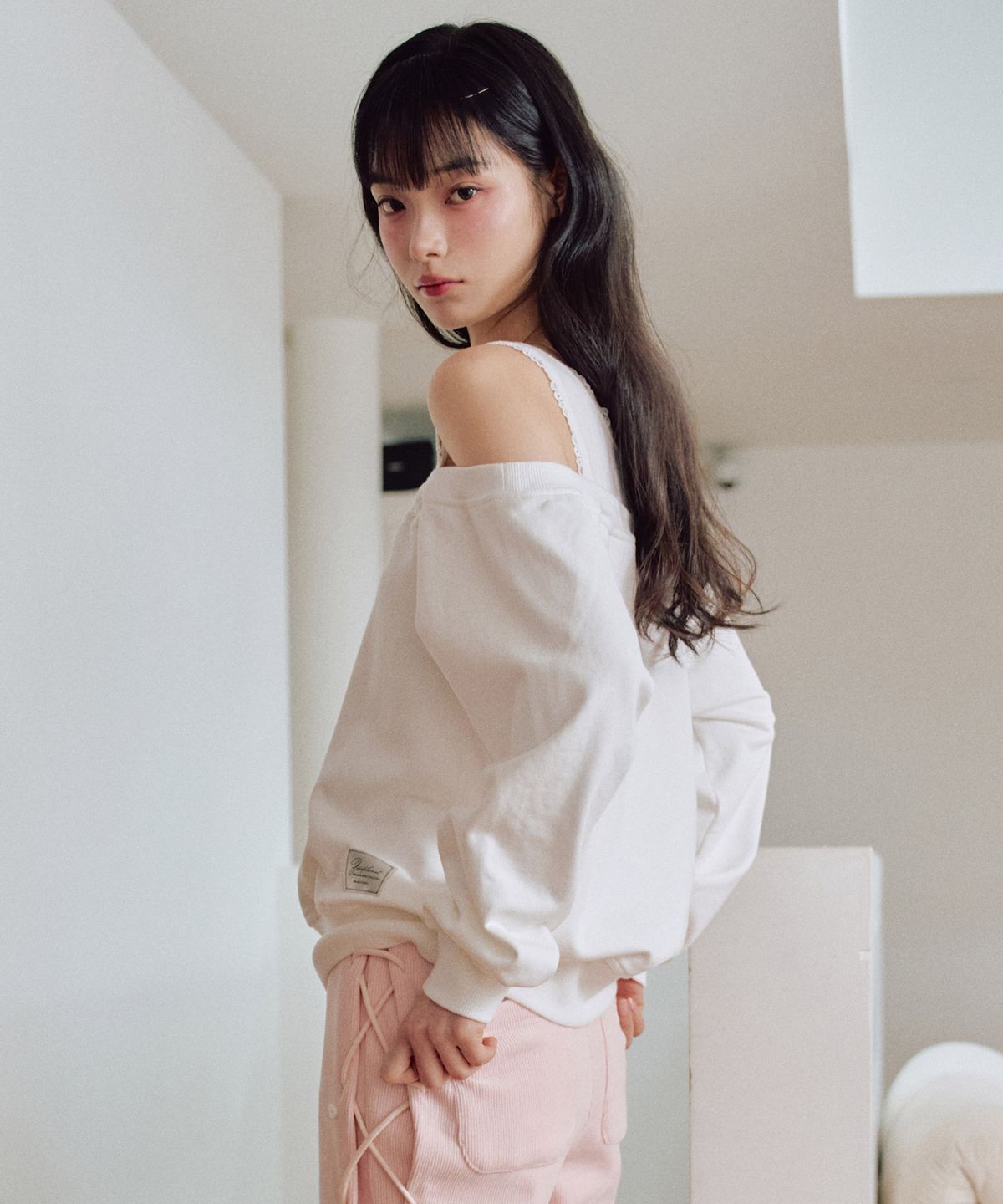 제로플래닛(ZEROPLANET) 켈시 레이어드 스웻셔츠 [WHITE]