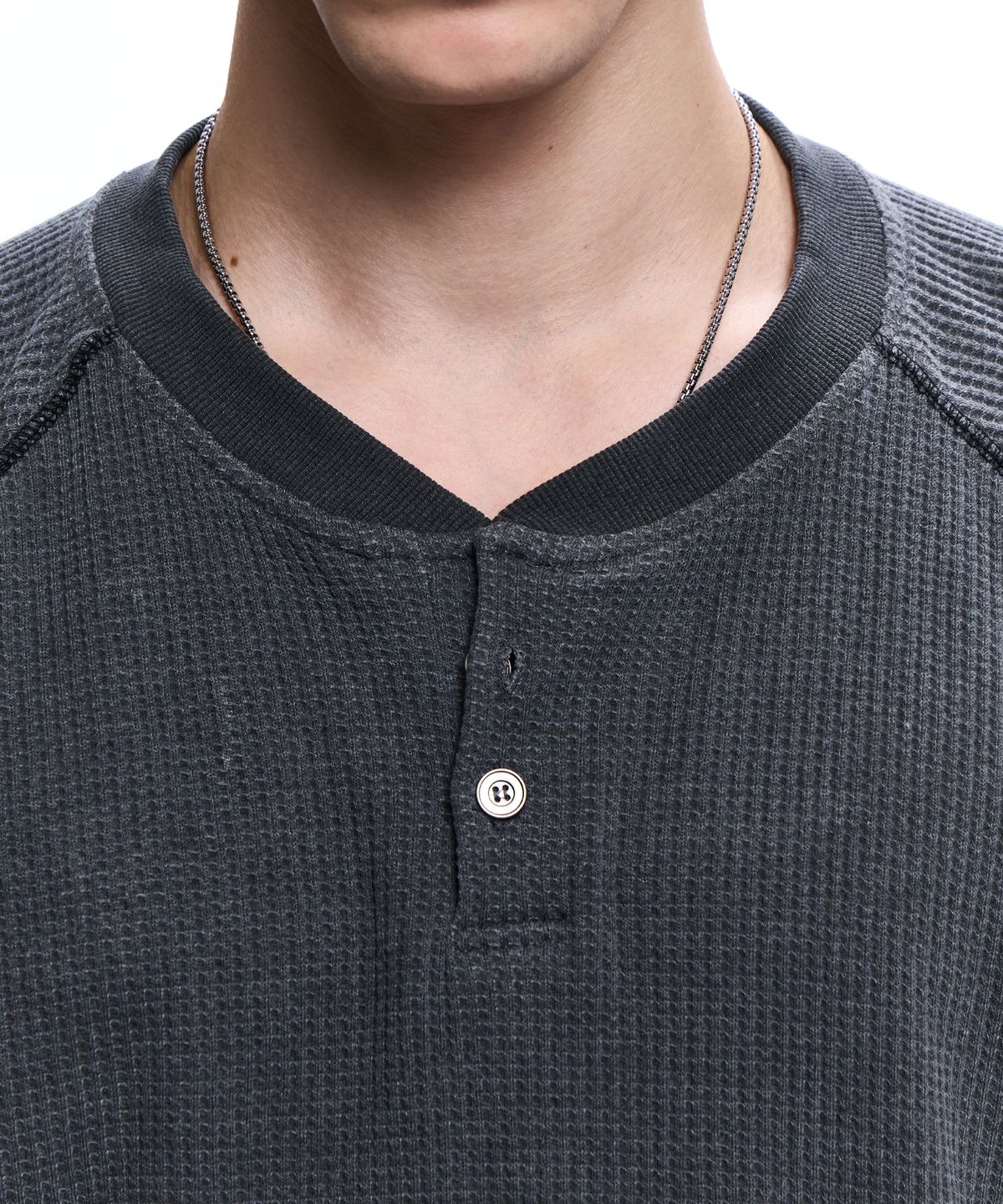 알에스에스씨(RSSC) WASHING WAFFLE HENLEY NECK LONG SLEEVE - CHARCOAL