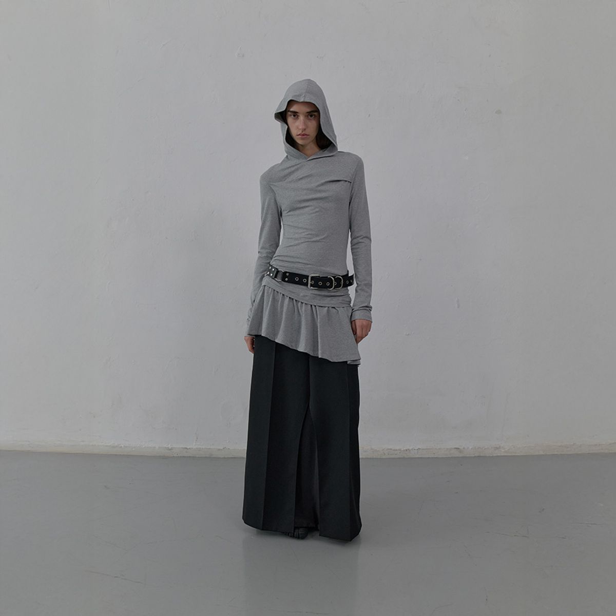 엘씨디씨티엠(LCDC™) HOODED JERSEY DRESS (MELANGE GREY)