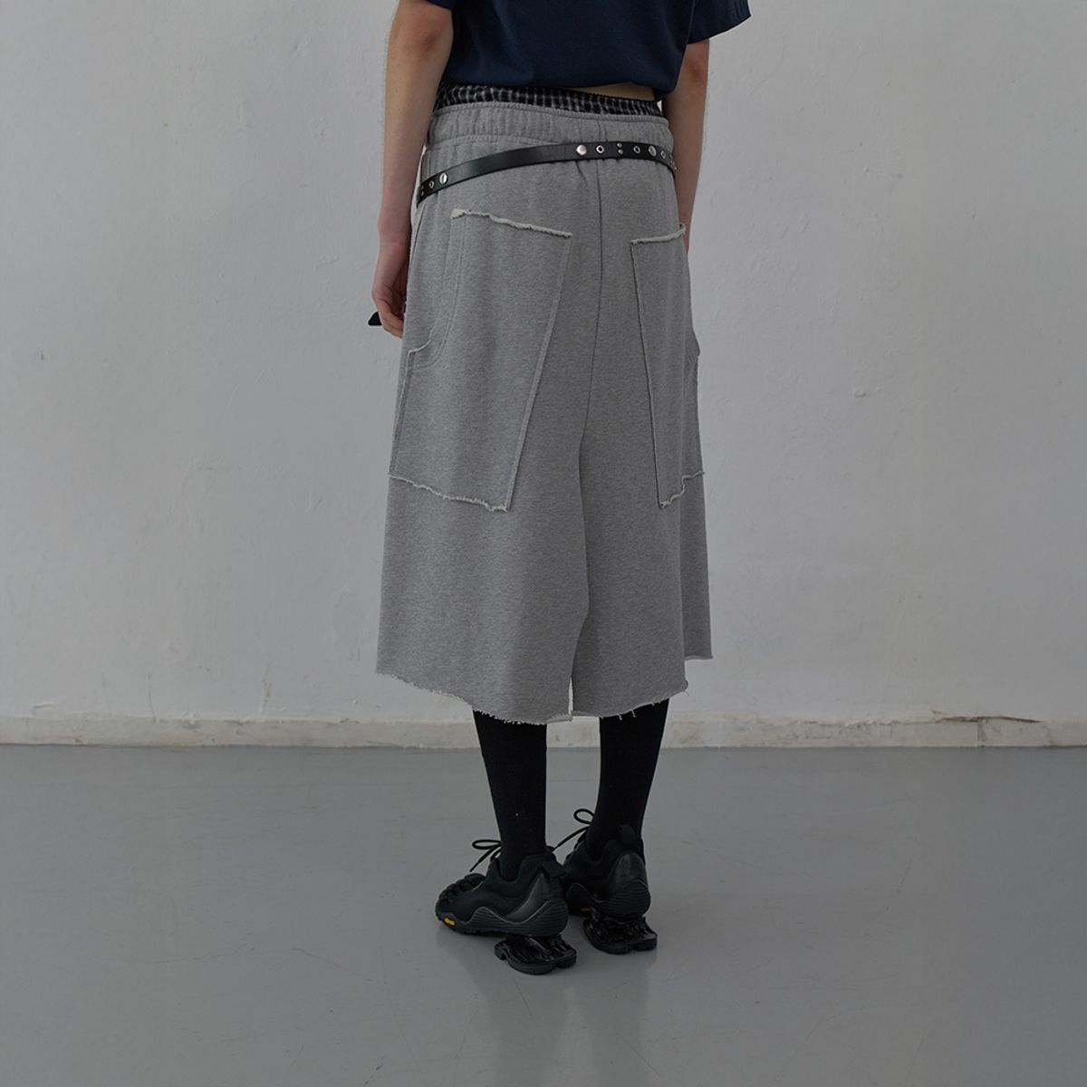 엘씨디씨티엠(LCDC™) RAW CUT DETAIL JERSEY SKIRT (MELANGE GREY)