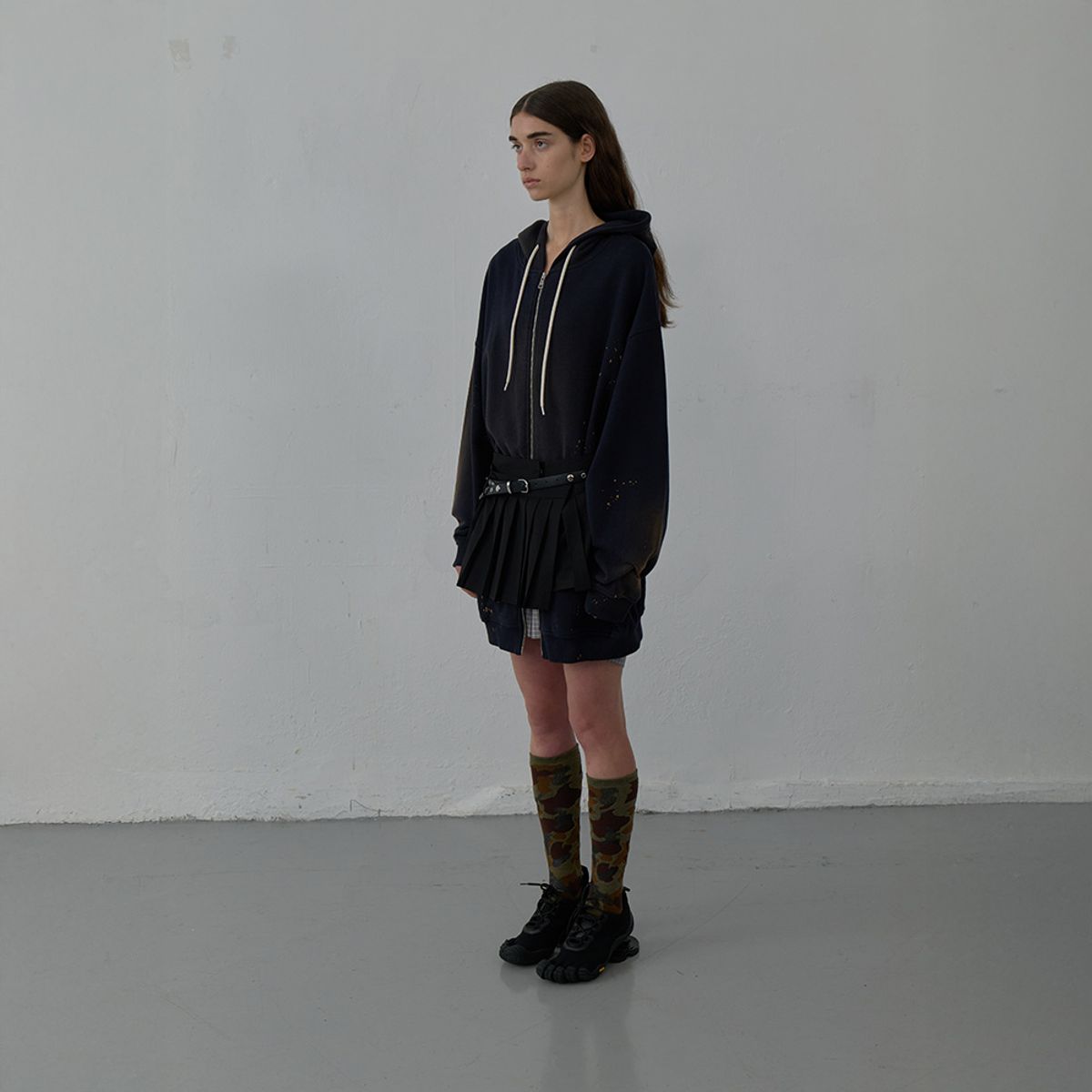 엘씨디씨티엠(LCDC™) PLEATS DETAIL LAYERED SKIRT (BLACK)