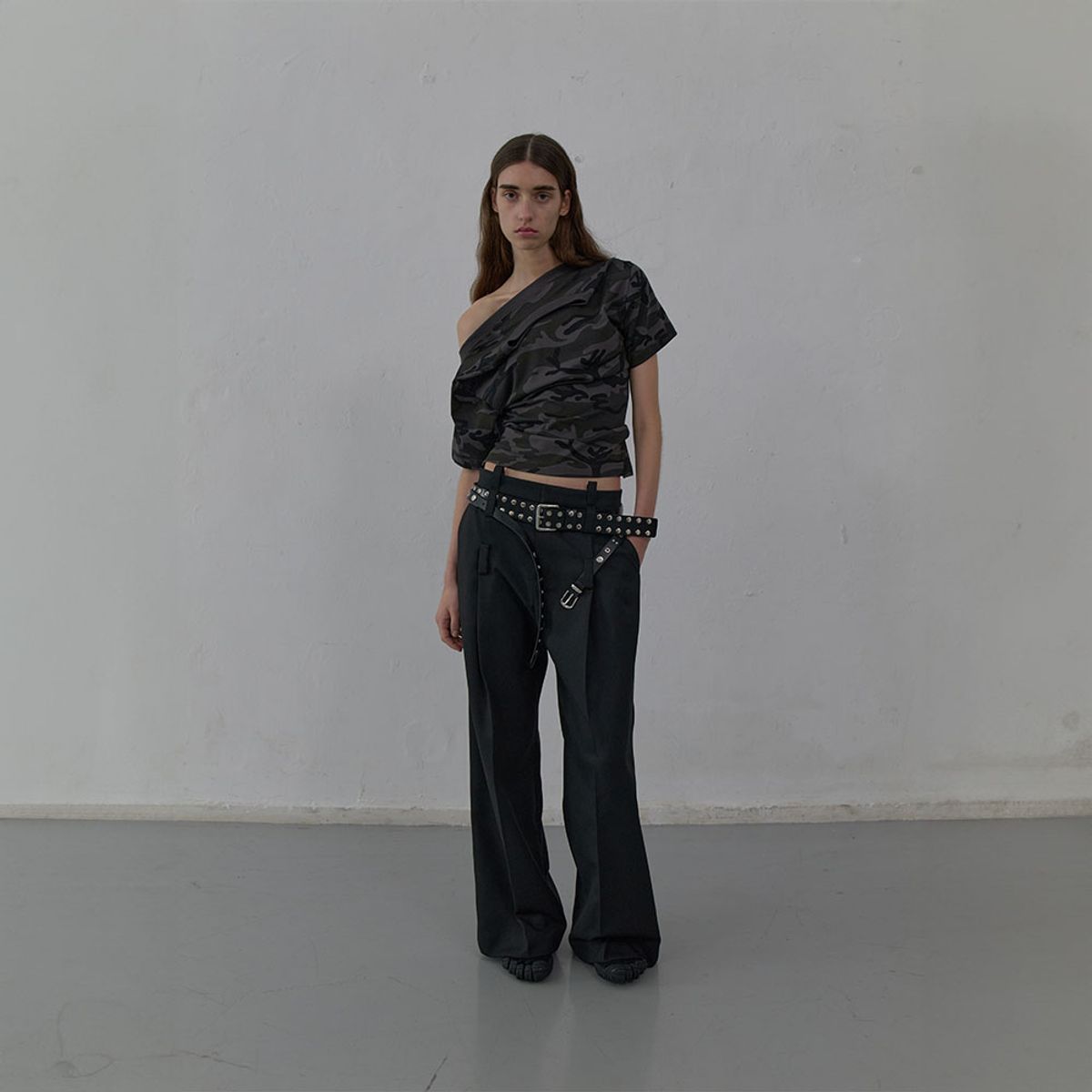 엘씨디씨티엠(LCDC™) BELTED TAILORED TROUSERS (BLACK)