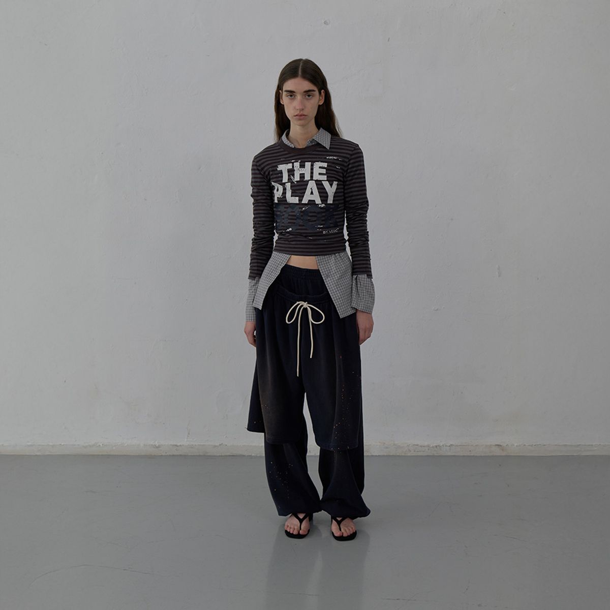 엘씨디씨티엠(LCDC™) LAYERED DETAIL JERSEY PANTS (NAVY)