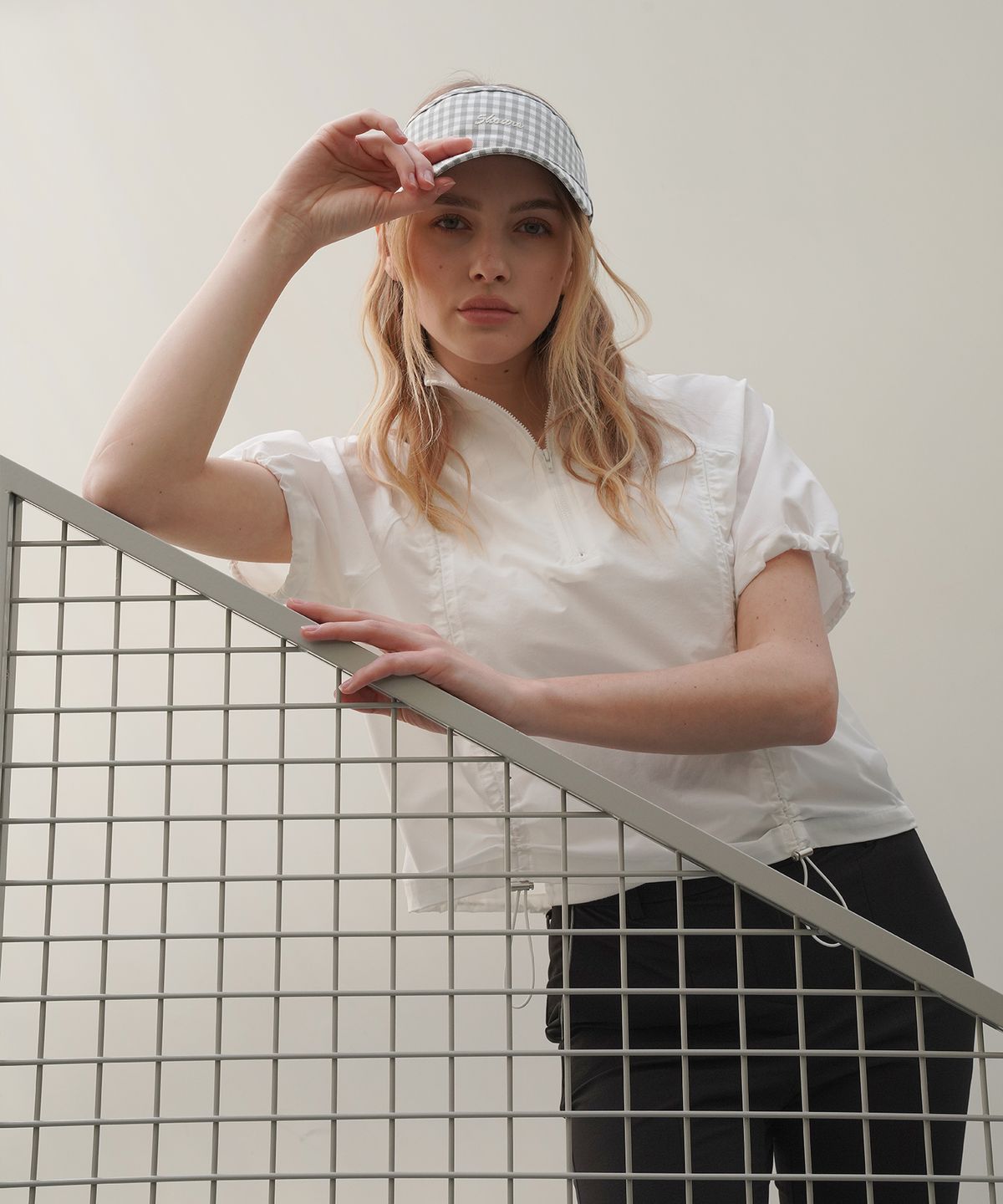 파이브아워스(5HOURS) CLOUD Volume String WINDBREAKER  _ WHITE