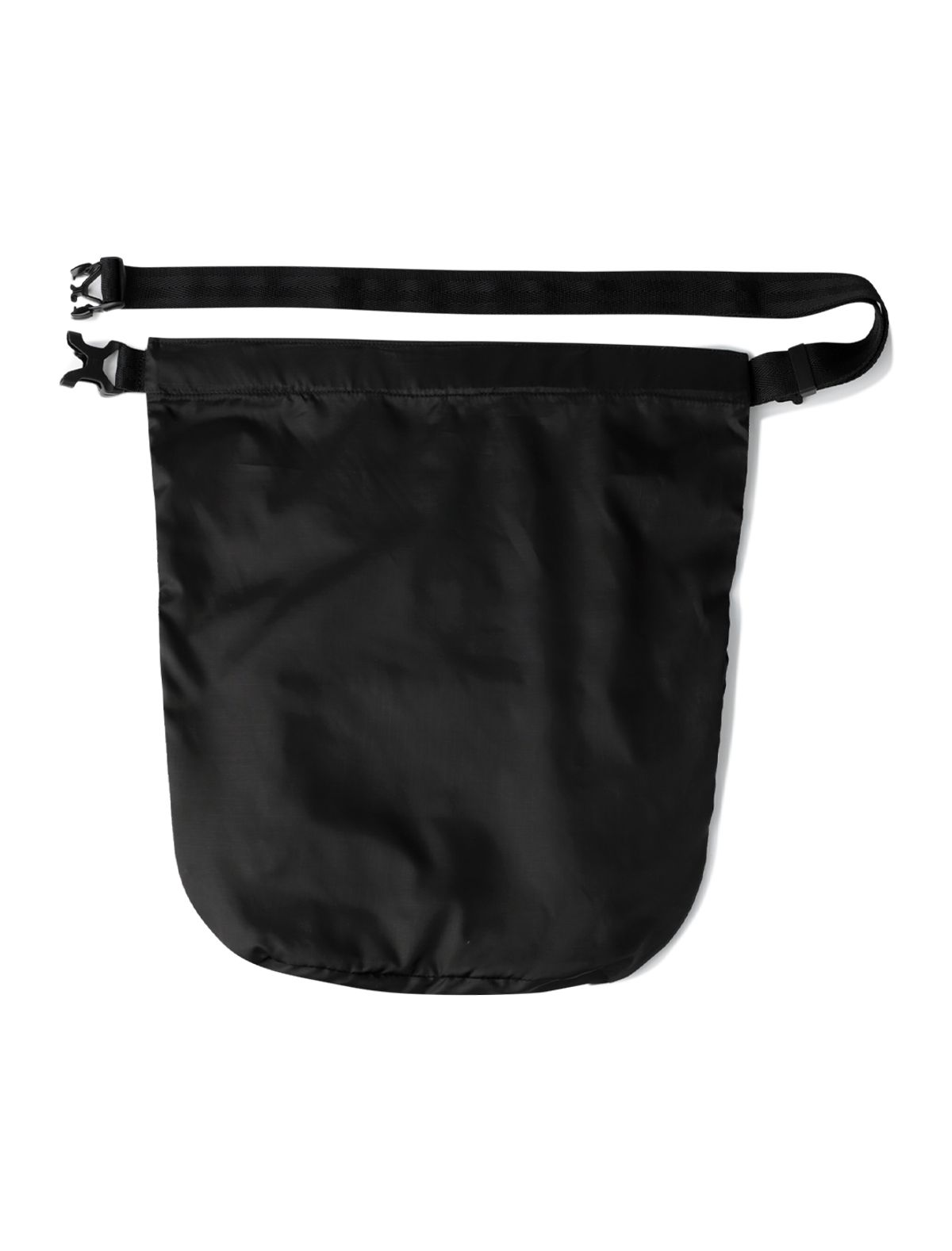 예스아이씨(YESEYESEE) Y.E.S Roll Top Cross Bag Black