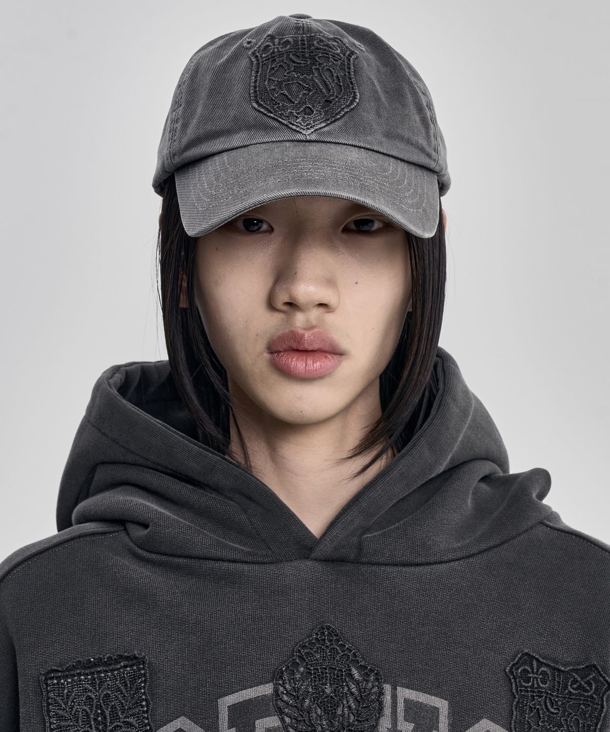 아조바이아조(AJOBYAJO) Wappen Washed Cap [CHARCOAL]
