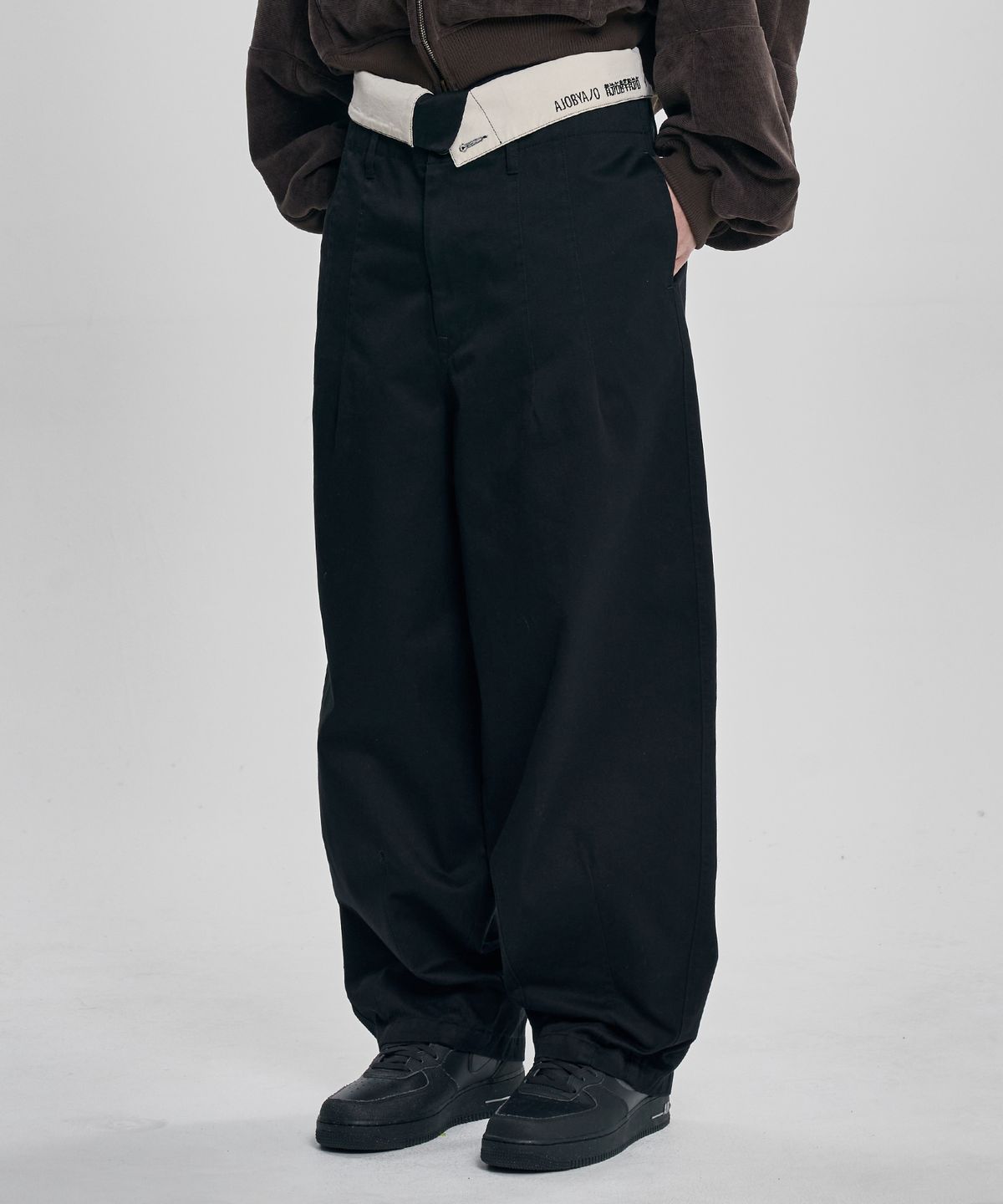 아조바이아조(AJOBYAJO) High Waist Oversized Pants [BLACK]