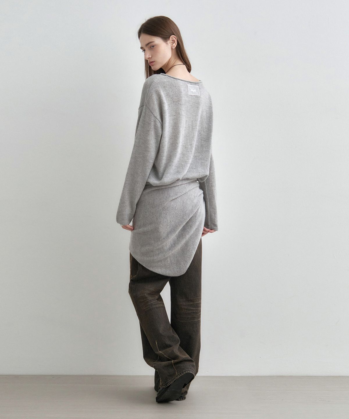몽돌(MONGDOL) 루즈 알파카 보트넥 니트 탑 그레이 MDKT119GRAY
