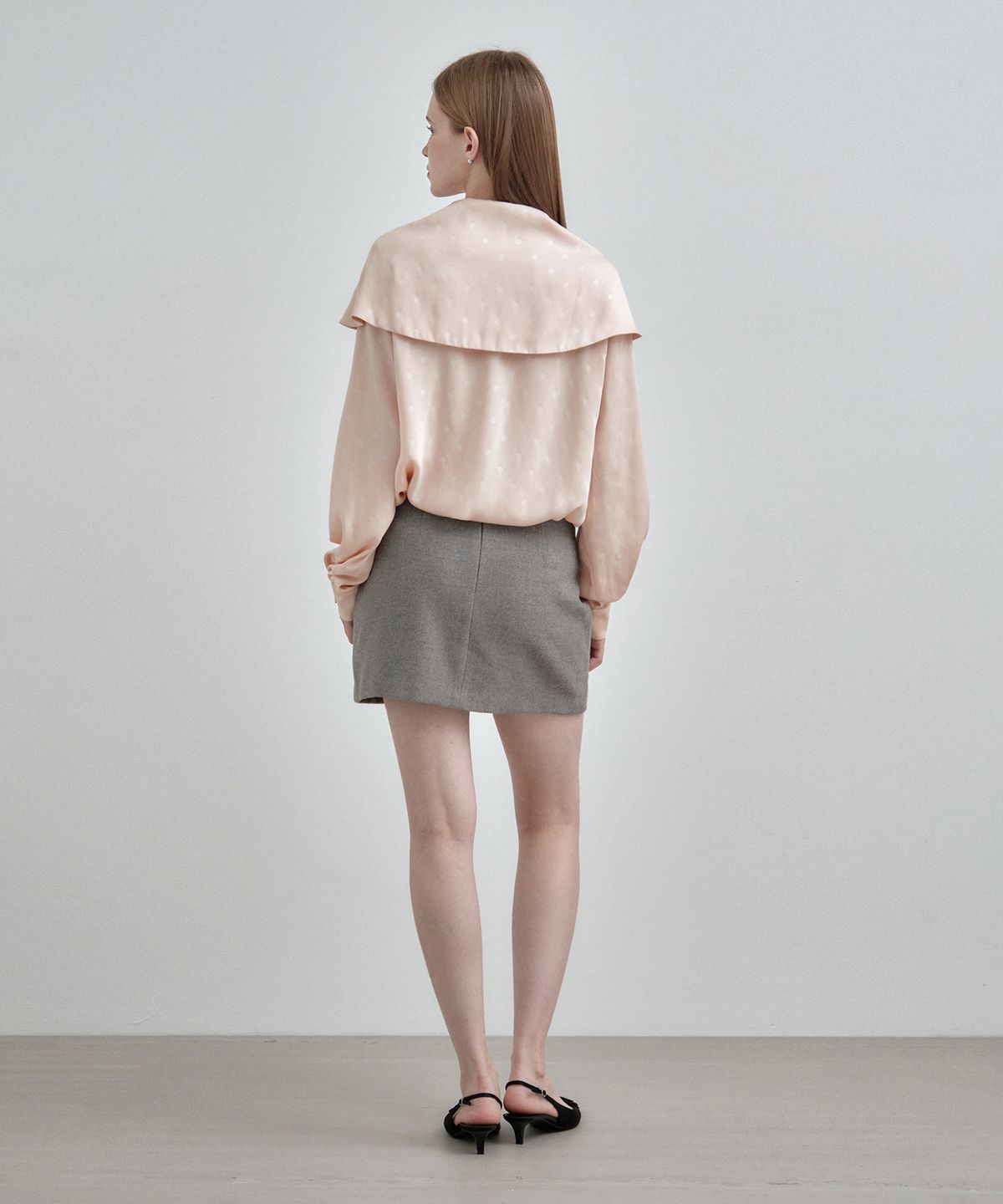 몽돌(MONGDOL) 스카프 타이 블라우스 도트페일핑크 MDBL004DOTPALEPINK