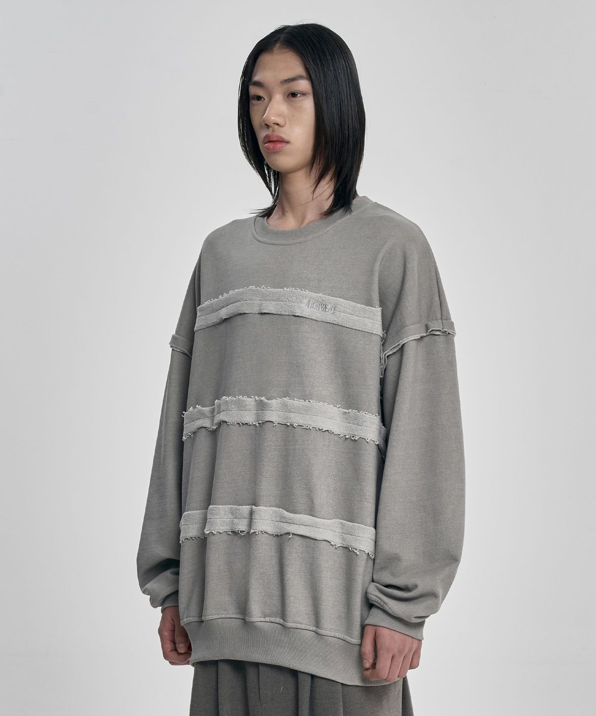 아조바이아조(AJOBYAJO) Inside Out Stripe Sweatshirt [LIGHT GREY]
