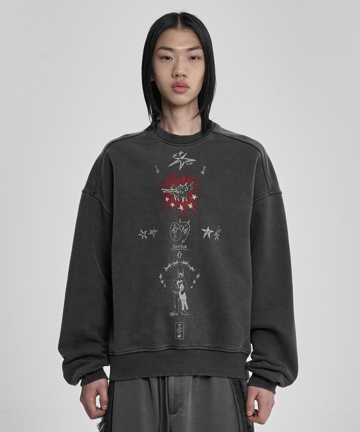 아조바이아조(AJOBYAJO) Blessing Doodle Washed Sweatshirt [CHARCOAL]