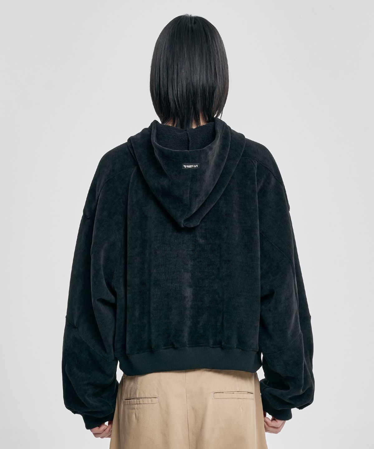 아조바이아조(AJOBYAJO) Corduroy Short Zip-Up Hoodie [BLACK]