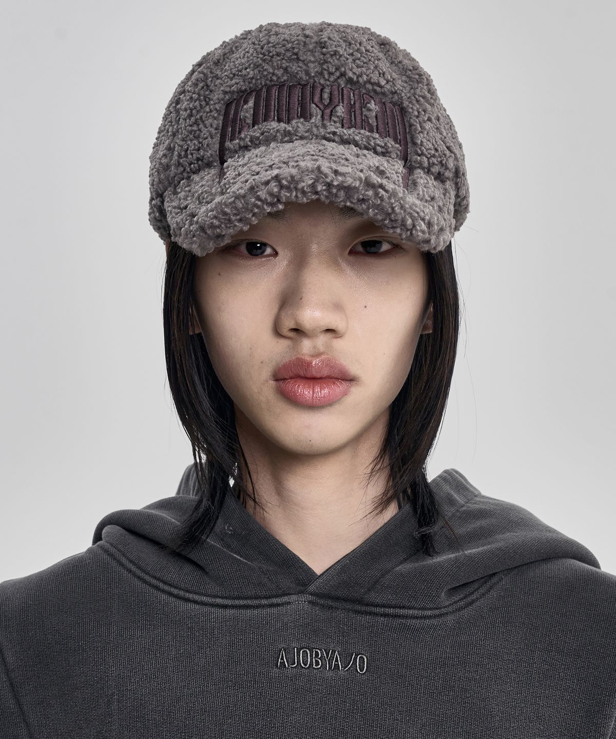아조바이아조(AJOBYAJO) Arch Logo Fleece Cap [GREY]
