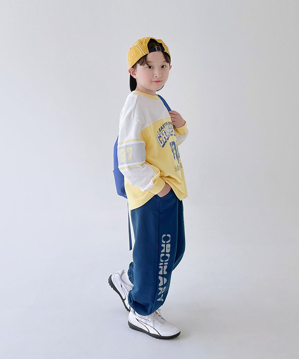 베리클로젯(BERRYCLOSET) 스핀 오프 조거 팬츠