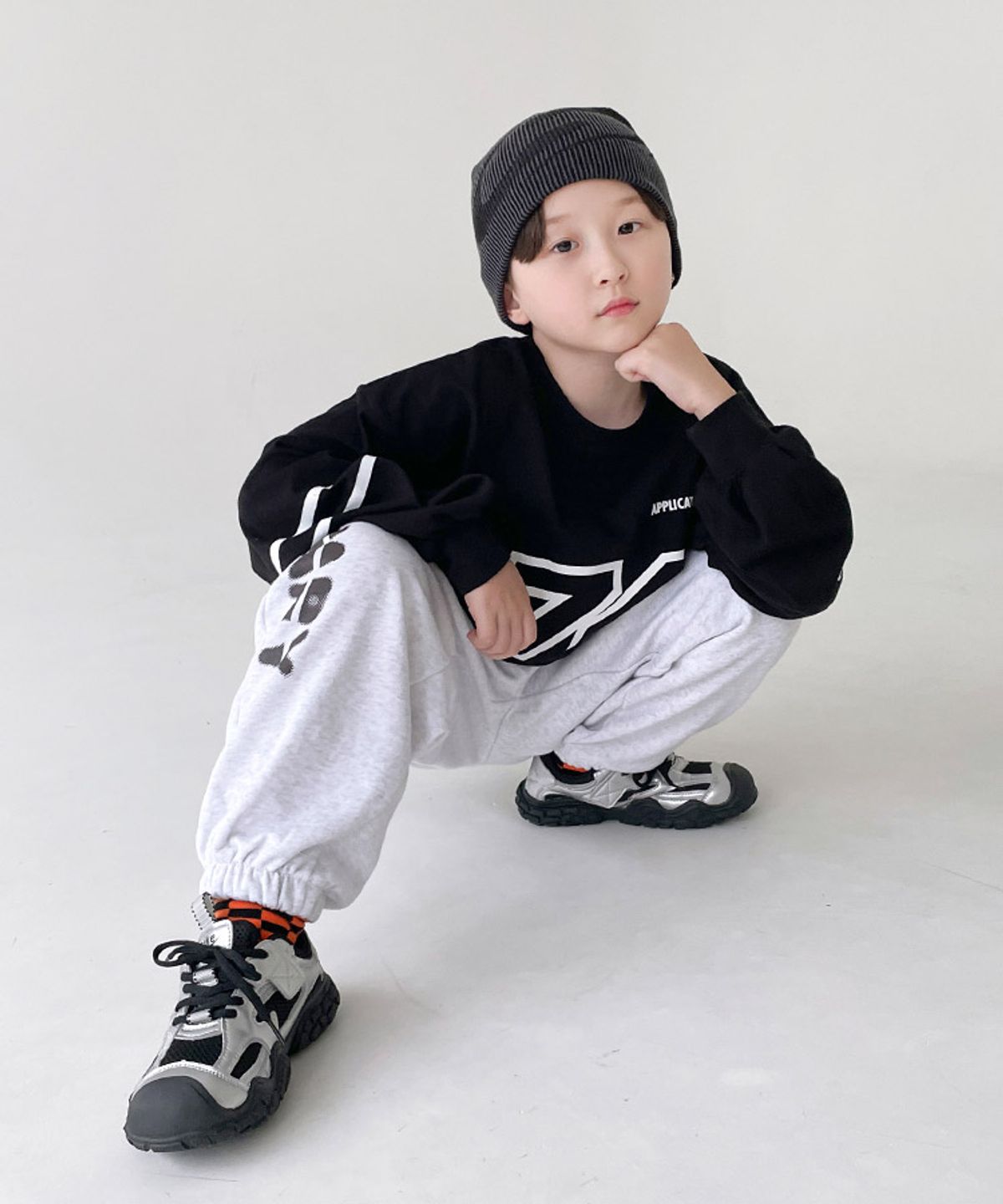 베리클로젯(BERRYCLOSET) 스핀 오프 조거 팬츠