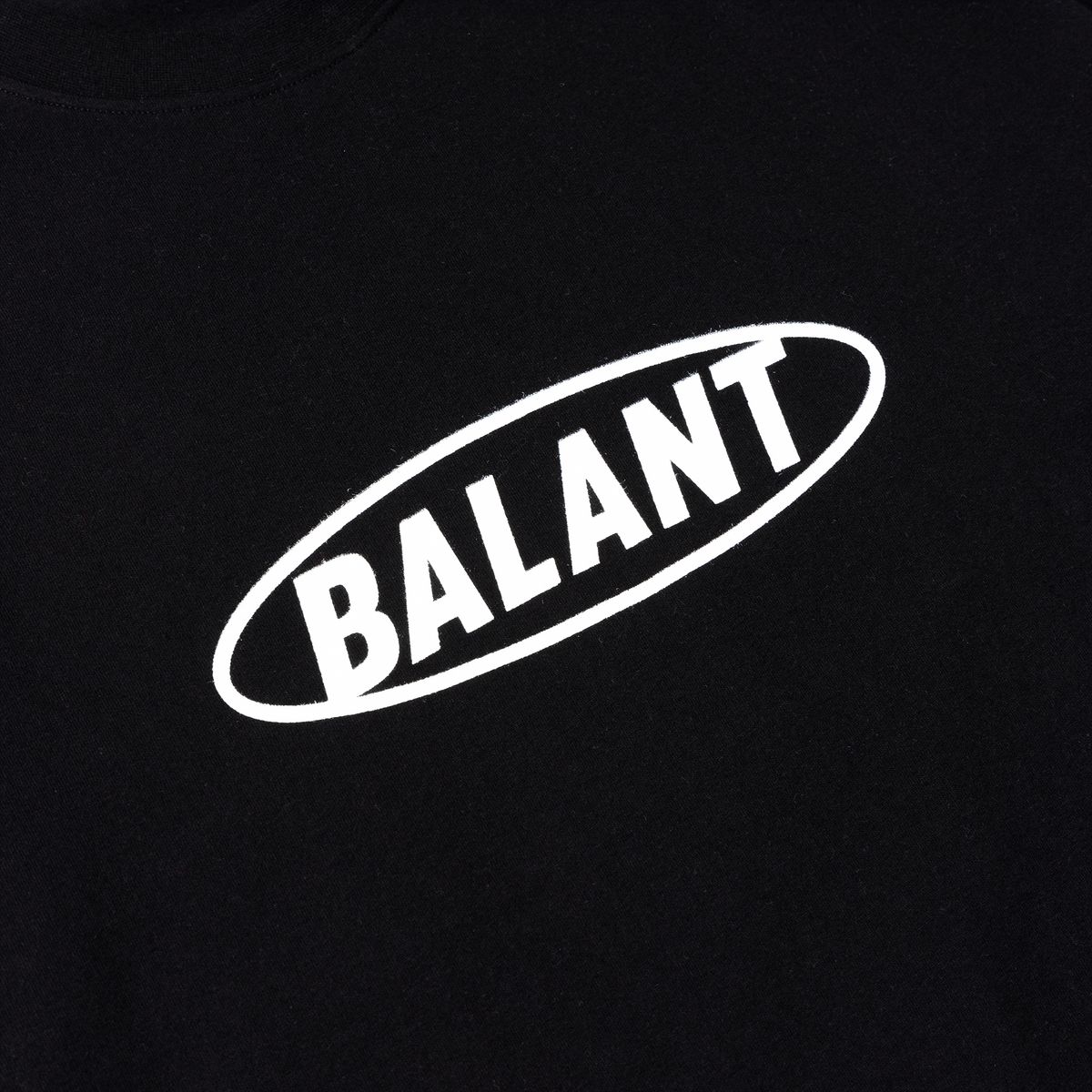 발란트(BALANT) 오리지널 스탬프 로고 베이직 티셔츠 - 블랙