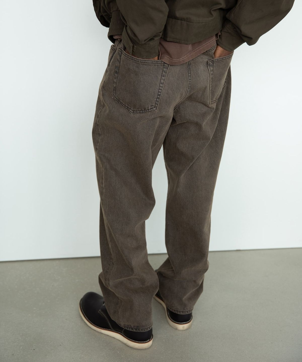 디스이즈네버댓(THISISNEVERTHAT) Regular Jeans Brown