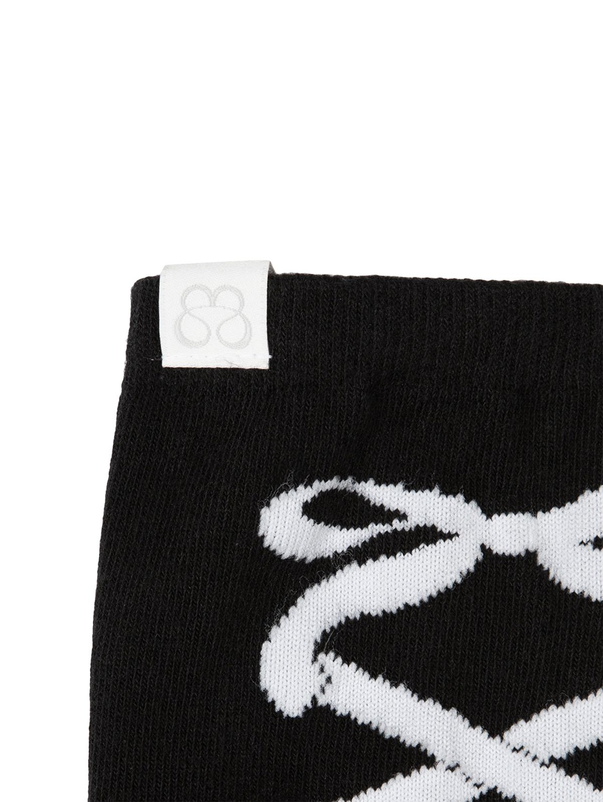 뚜오미오(TUOMIO) RIBBON GRAPHIC KNEE SOCKS [BLACK]