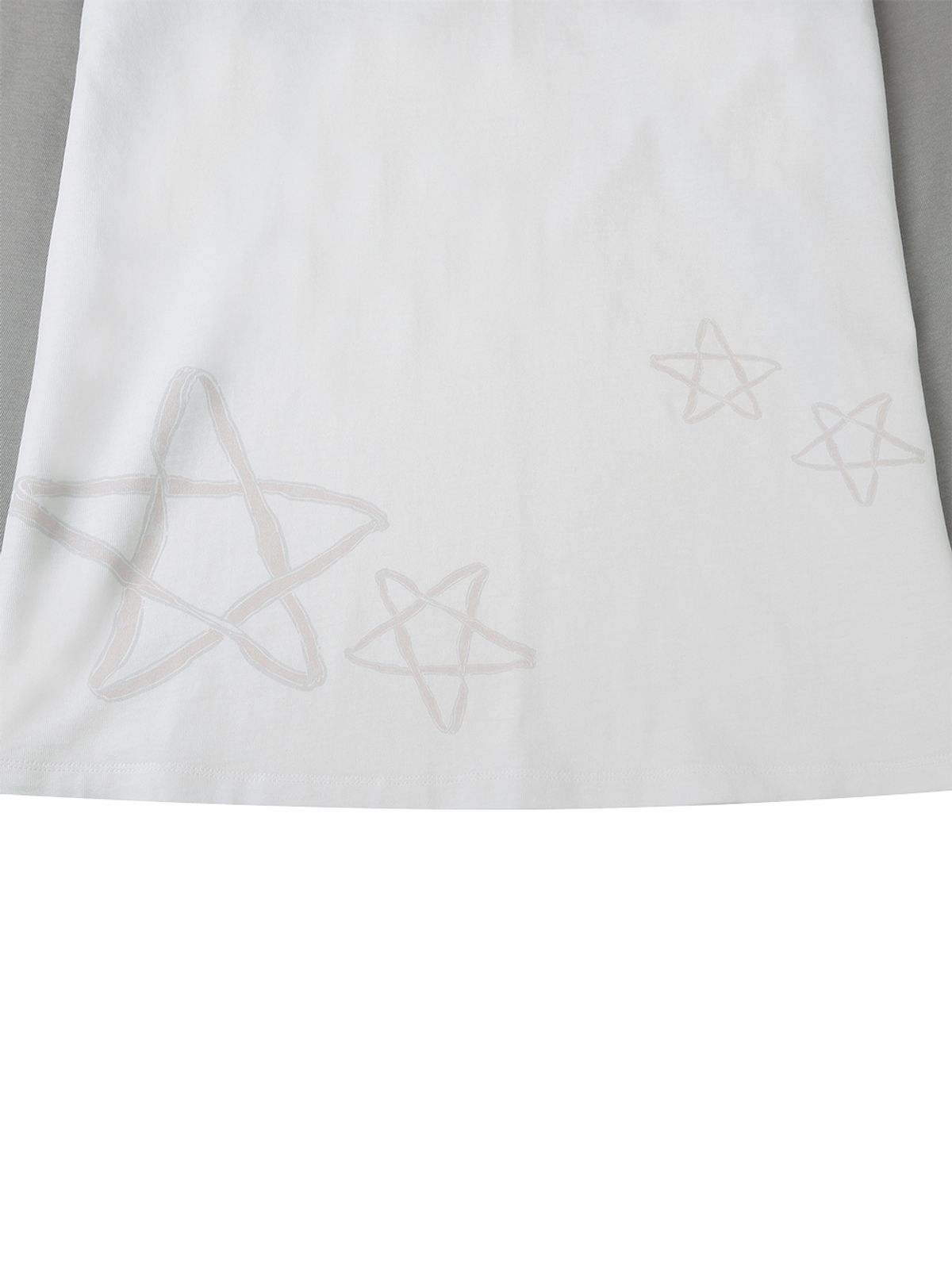 뚜오미오(TUOMIO) CUT-OUT STAR LONG SLEEVES [WHITE]