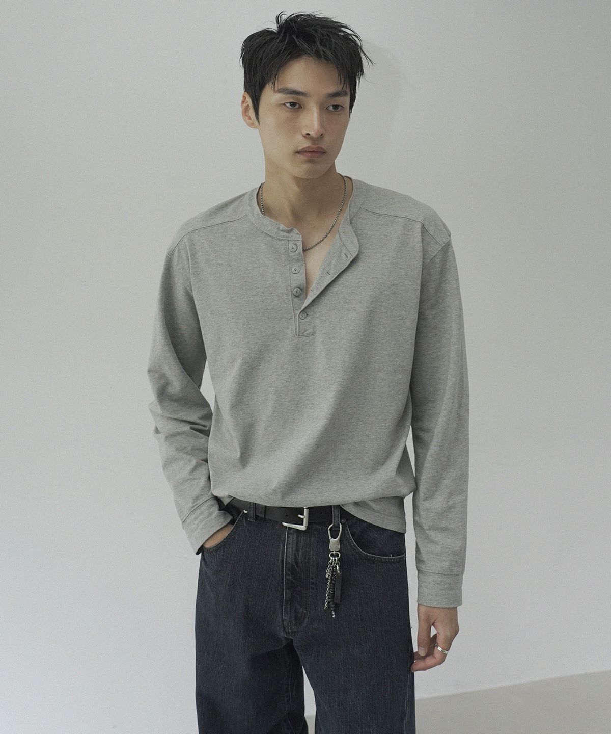 시도(SIIIIDO) ARMOR GOAT HENRYNECK LONGSLEEVE(MELANGE GREY)
