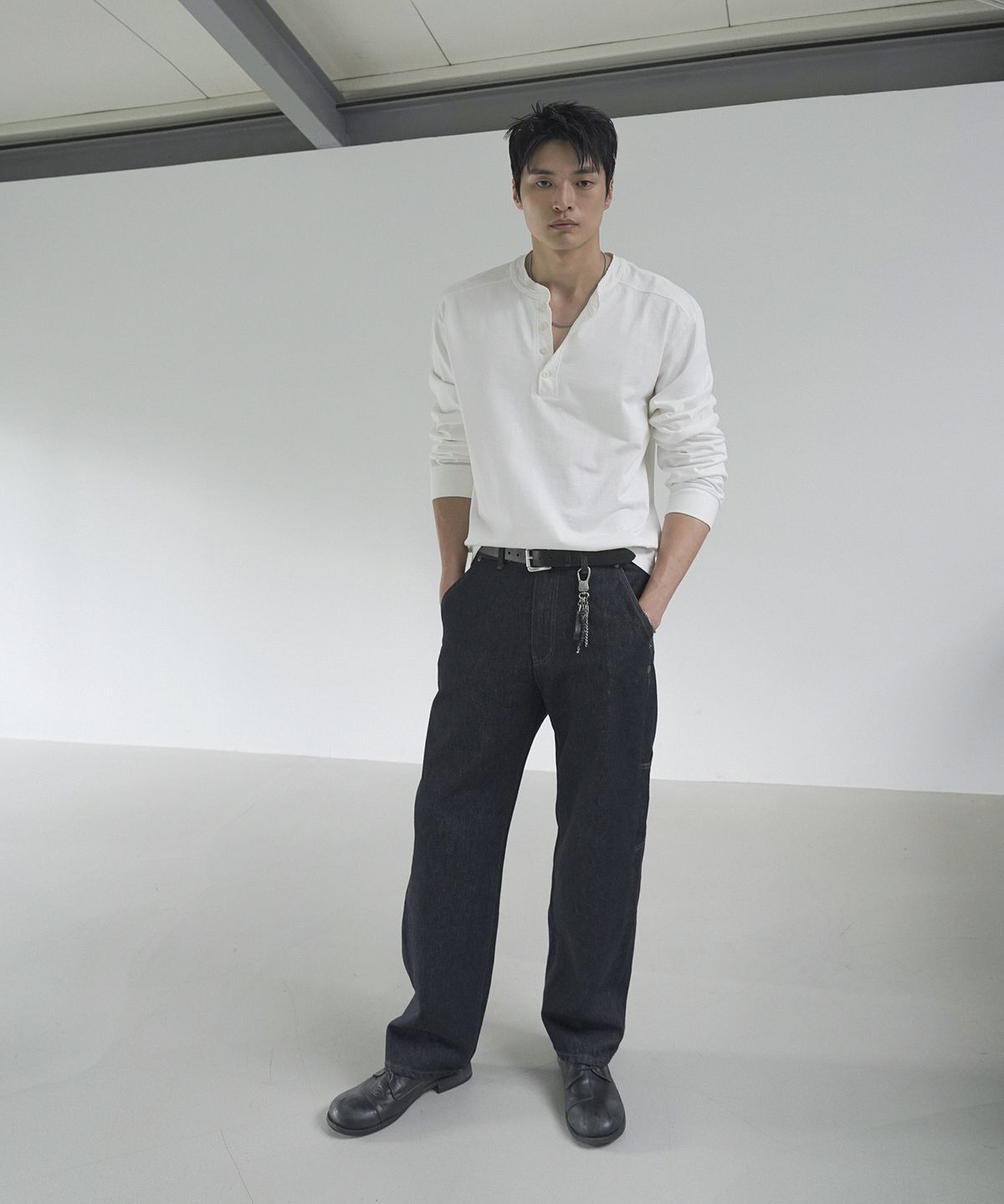 시도(SIIIIDO) ARMOR GOAT HENRYNECK LONGSLEEVE(WHITE)
