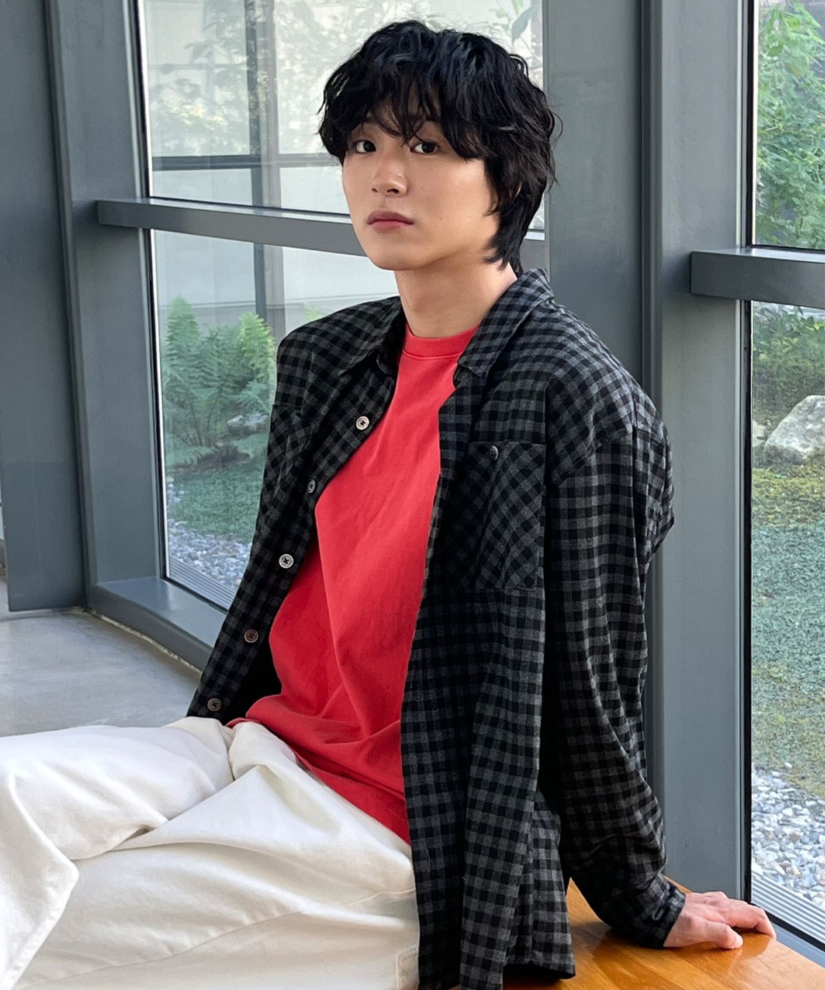 르아르(LEIRE) 투포켓 깅엄 체크 셔츠 [차콜]
