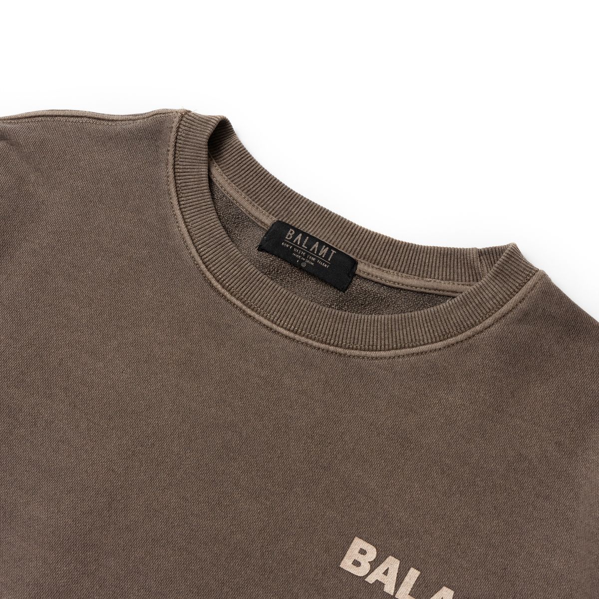 발란트(BALANT) 피그먼트 호프 앤드 패션 스웨이트셔츠 - 브라운