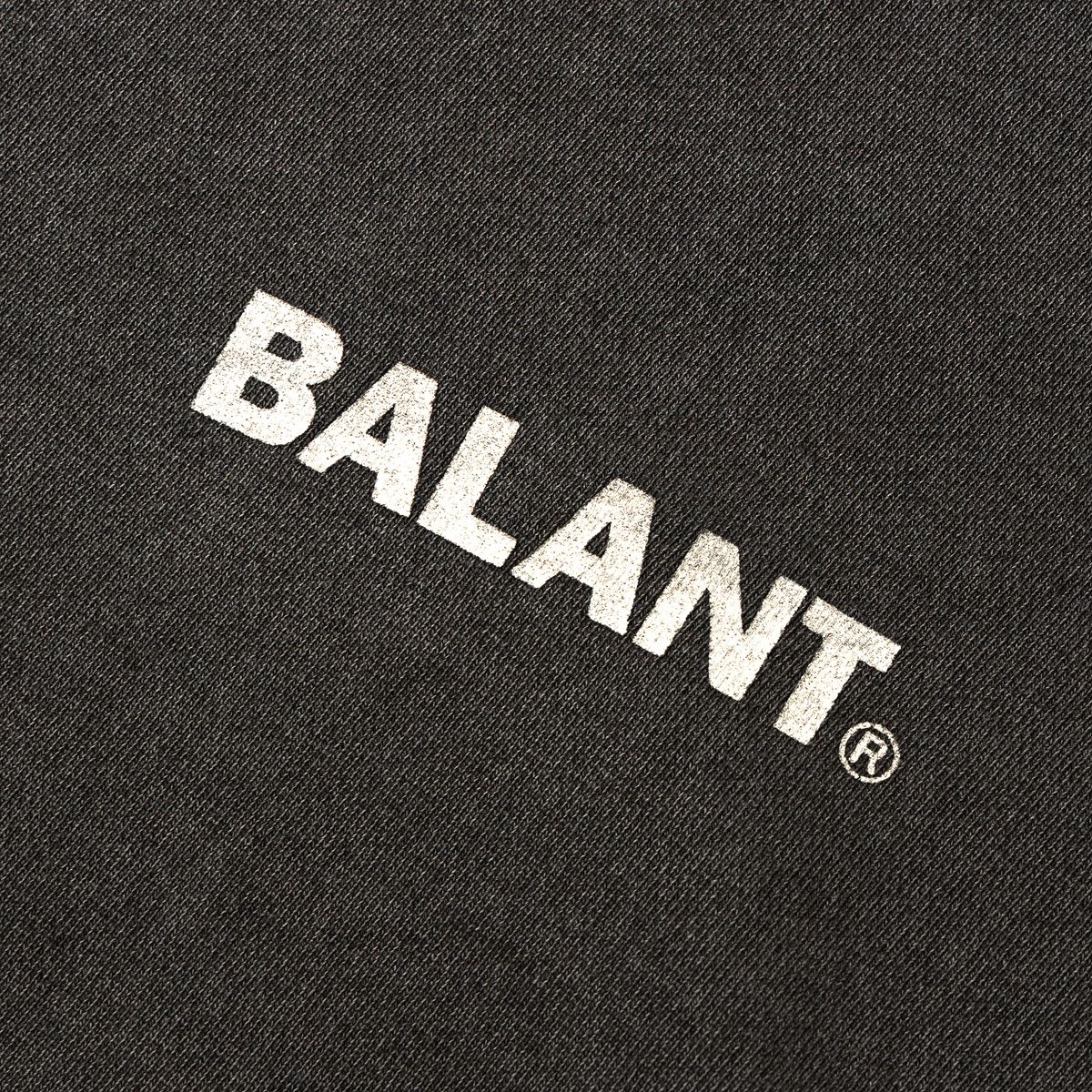 발란트(BALANT) 피그먼트 호프 앤드 패션 스웨이트셔츠 - 다크그레이
