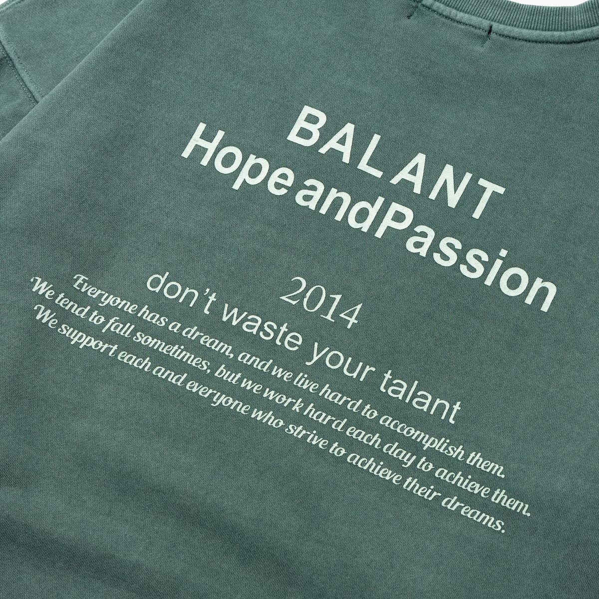 발란트(BALANT) 피그먼트 호프 앤드 패션 스웨이트셔츠 - 그린