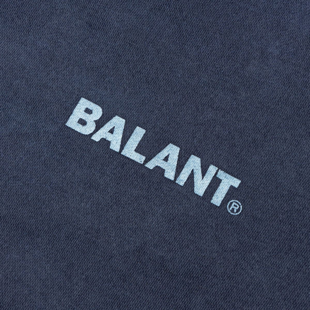발란트(BALANT) 피그먼트 호프 앤드 패션 스웨이트셔츠 - 네이비