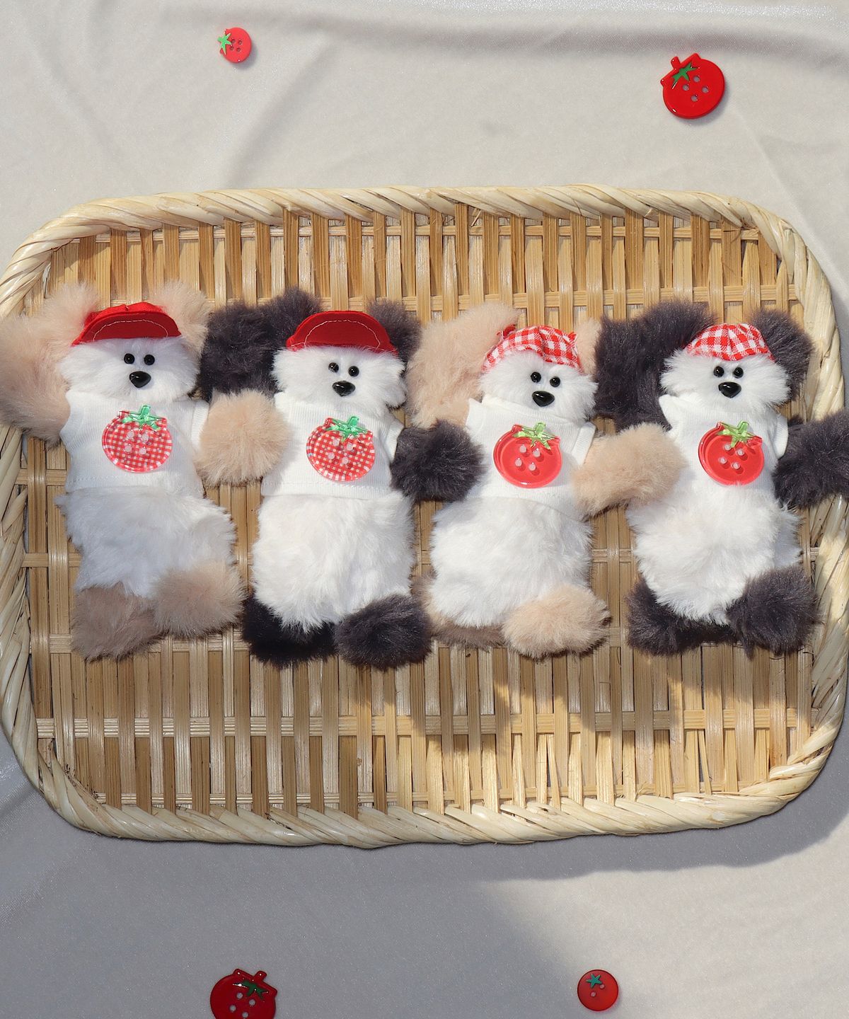 순애(SUNAE) 꼼짝 마! 아뵤 토마토곰 키링 (그레이, 체크모자)