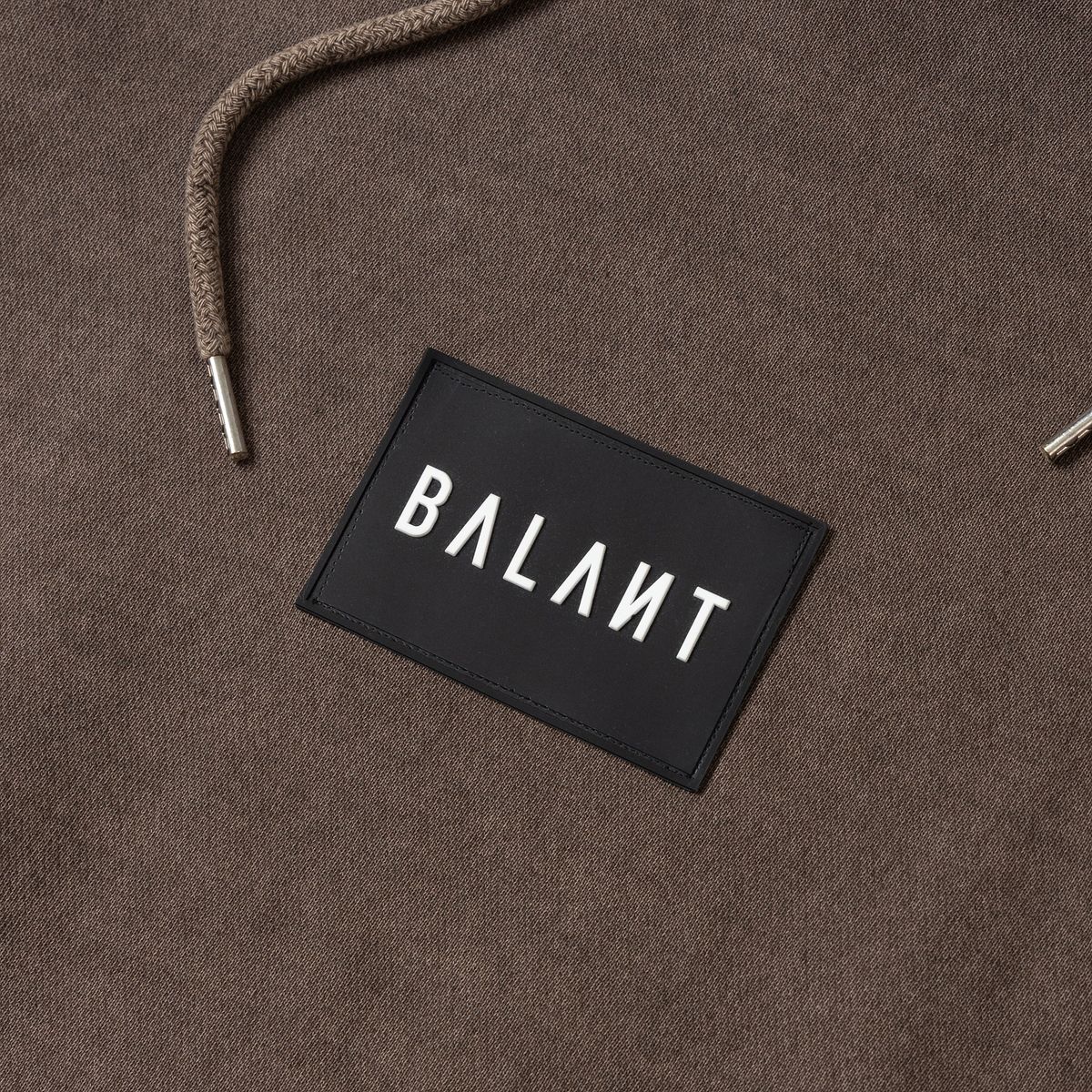 발란트(BALANT) 피그먼트 실리콘 라벨 후드 - 브라운