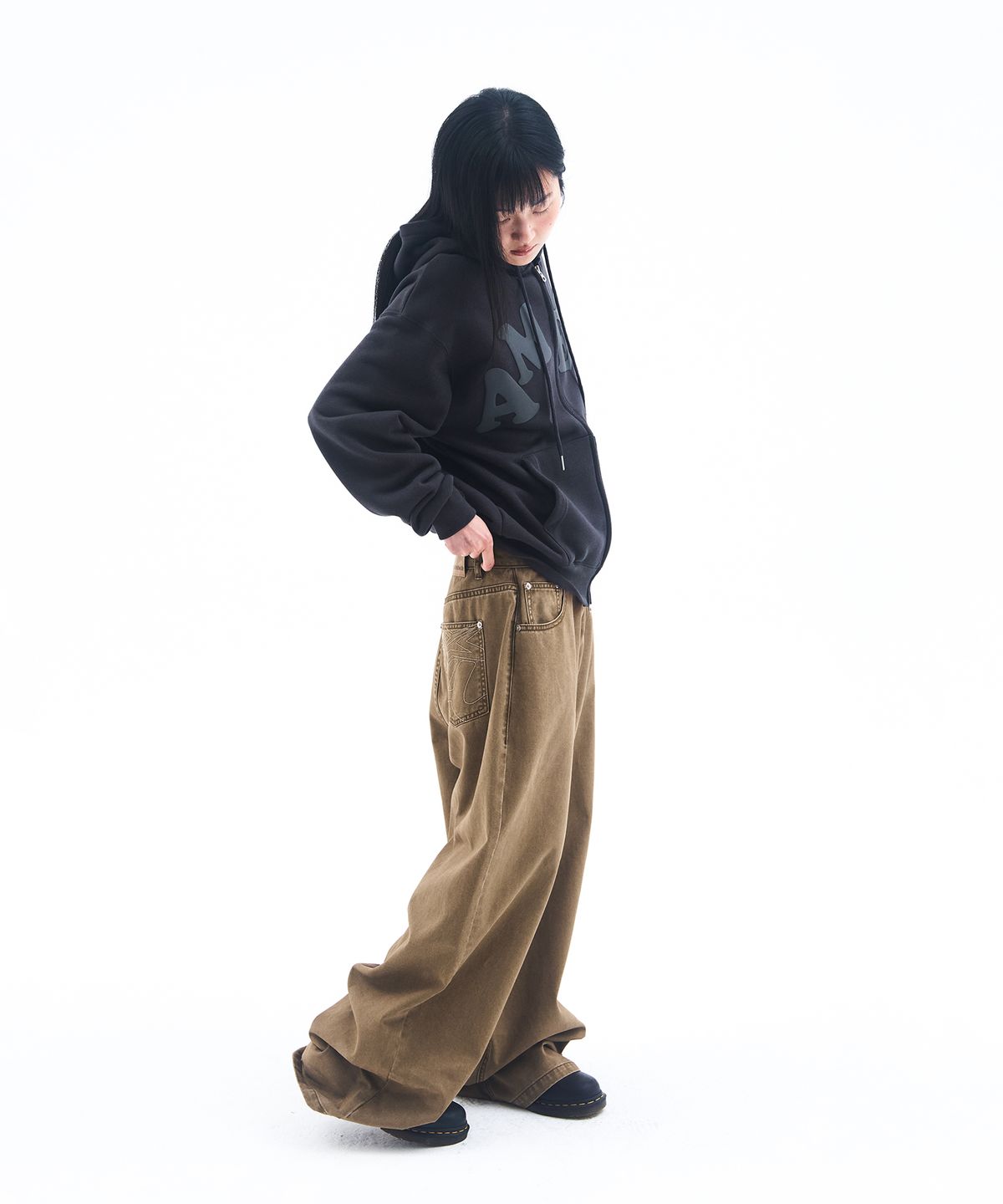 아메스 월드와이드(AMES-WORLDWIDE) OVERFIT COTTON PANTS BROWN