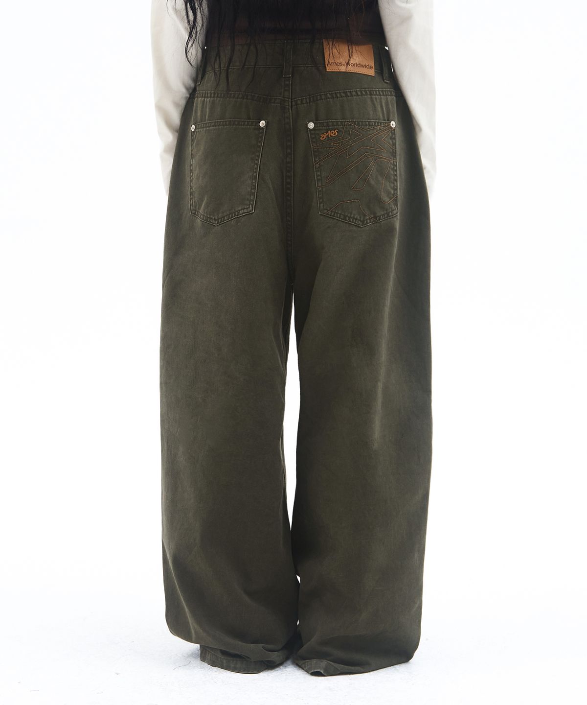 아메스 월드와이드(AMES-WORLDWIDE) OVERFIT COTTON PANTS KHAKI