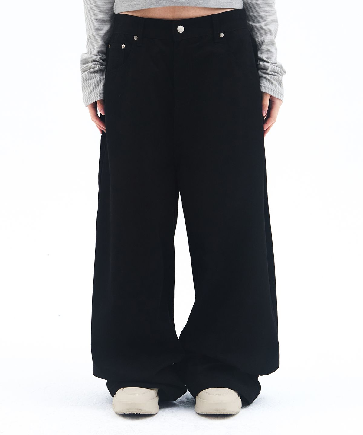 아메스 월드와이드(AMES-WORLDWIDE) OVERFIT COTTON PANTS BLACK