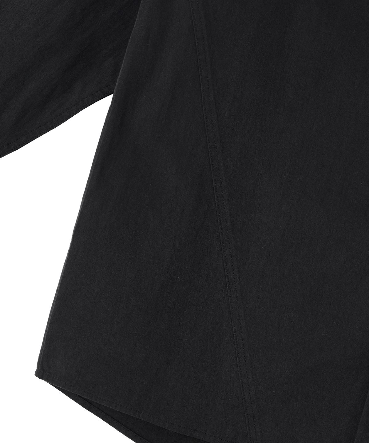 우알롱(WOOALONG) Diagonal Muted Garment-Washed Shirt - BLACK