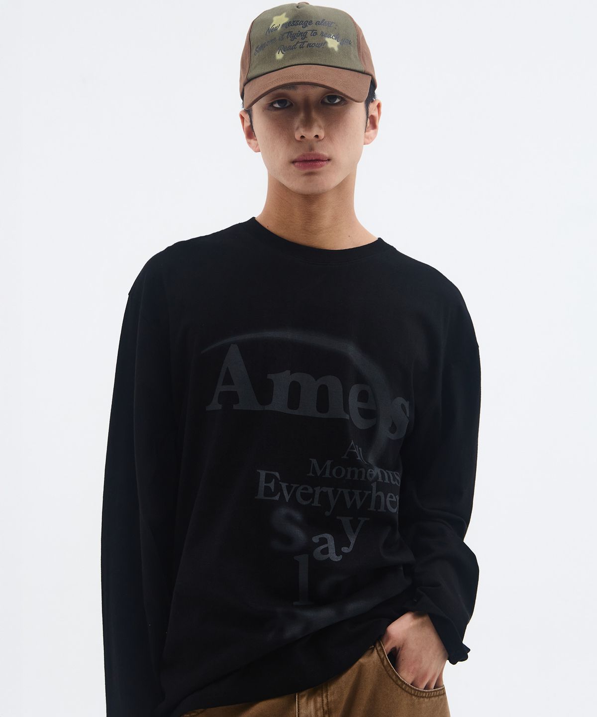 아메스 월드와이드(AMES-WORLDWIDE) BIG TYPO LONGSLEEVE TEE BLACK