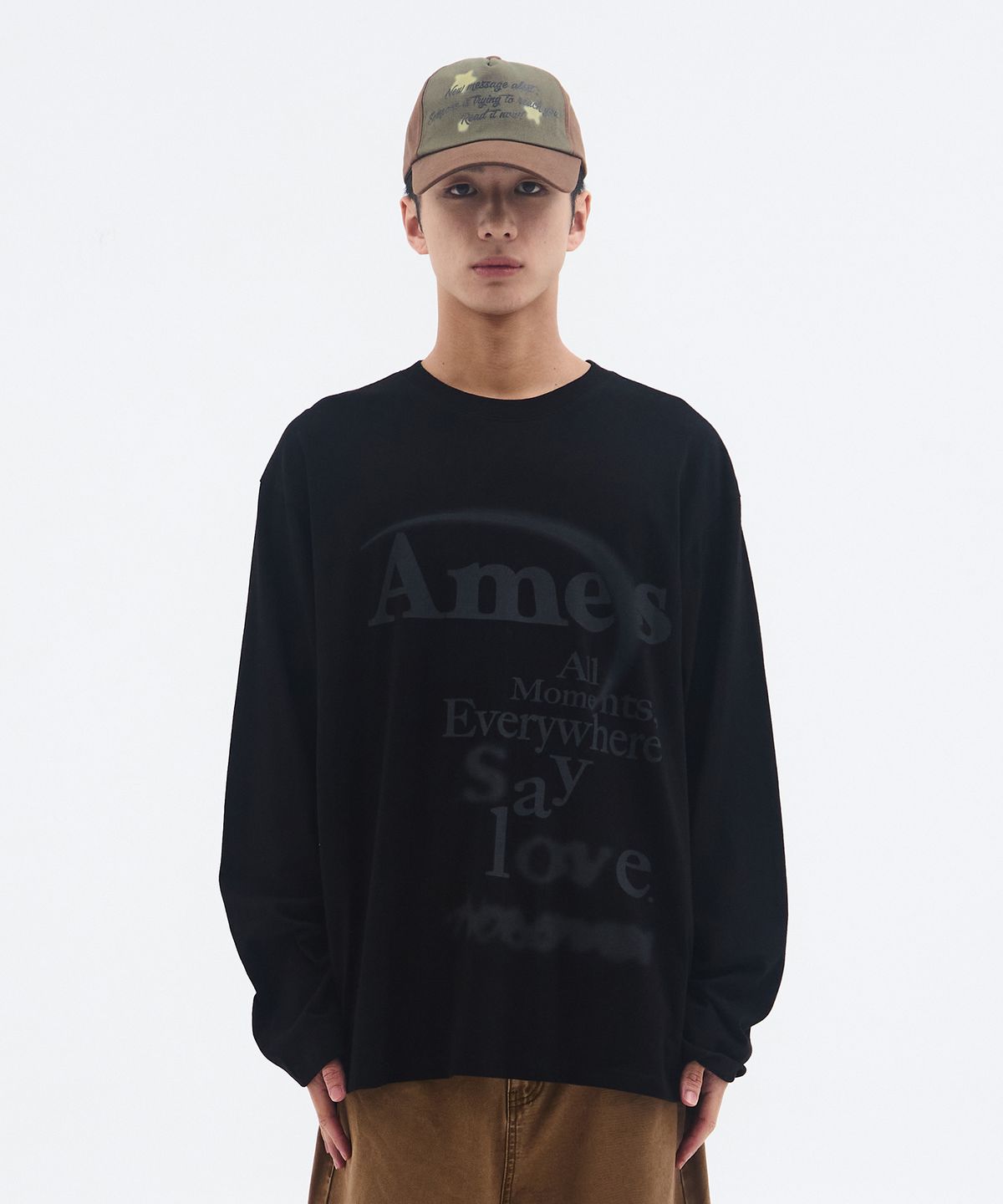 아메스 월드와이드(AMES-WORLDWIDE) BIG TYPO LONGSLEEVE TEE BLACK