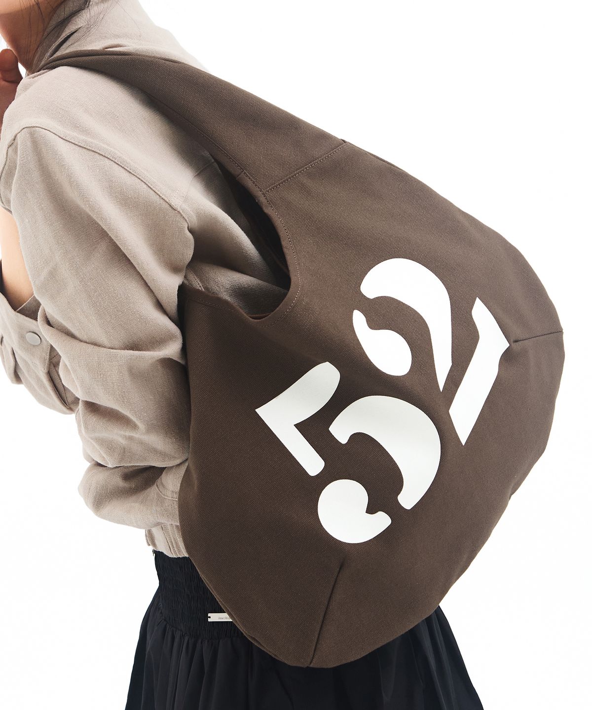 아메스 월드와이드(AMES-WORLDWIDE) 52 HOBO BAG BROWN