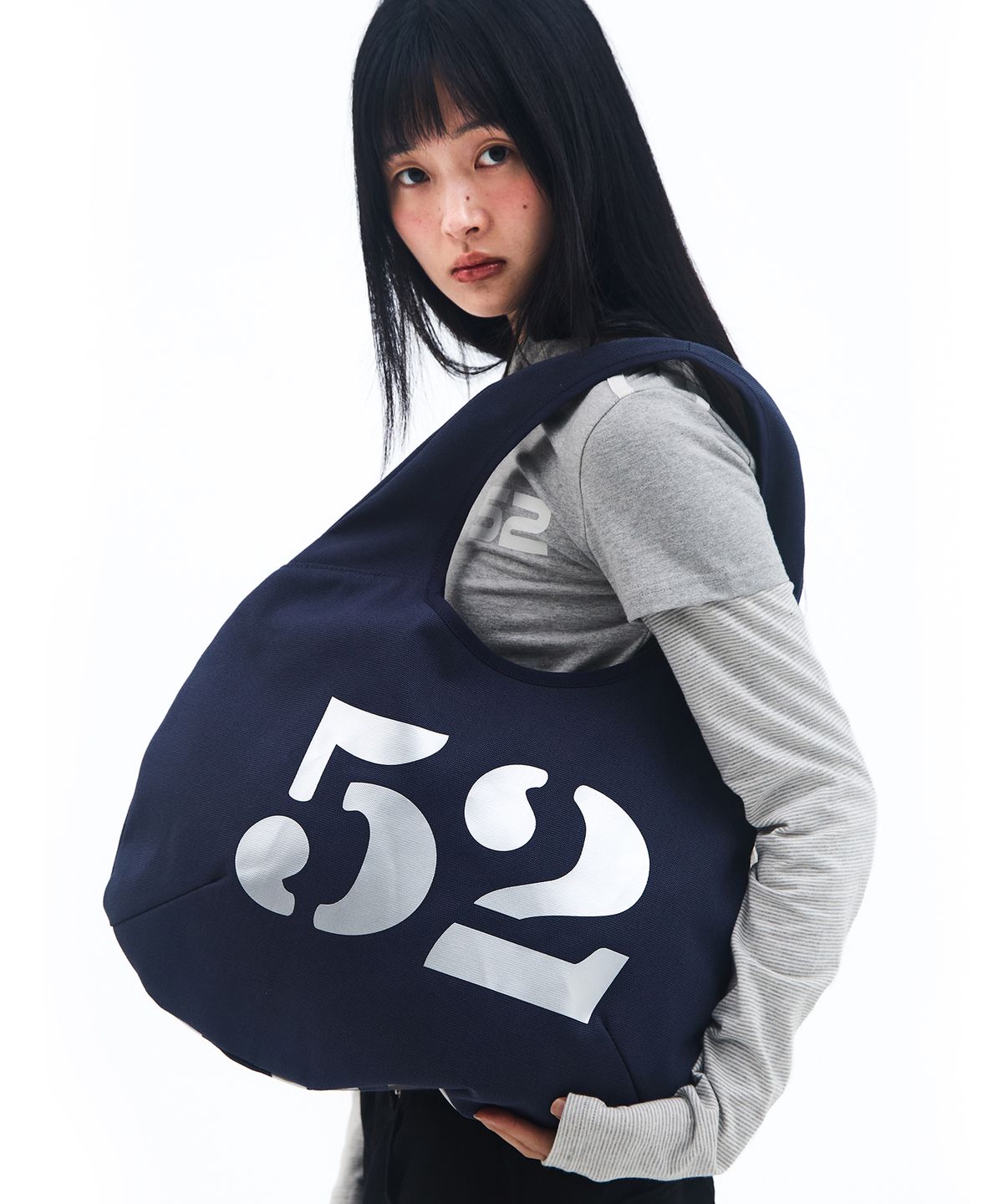 아메스 월드와이드(AMES-WORLDWIDE) 52 HOBO BAG NAVY