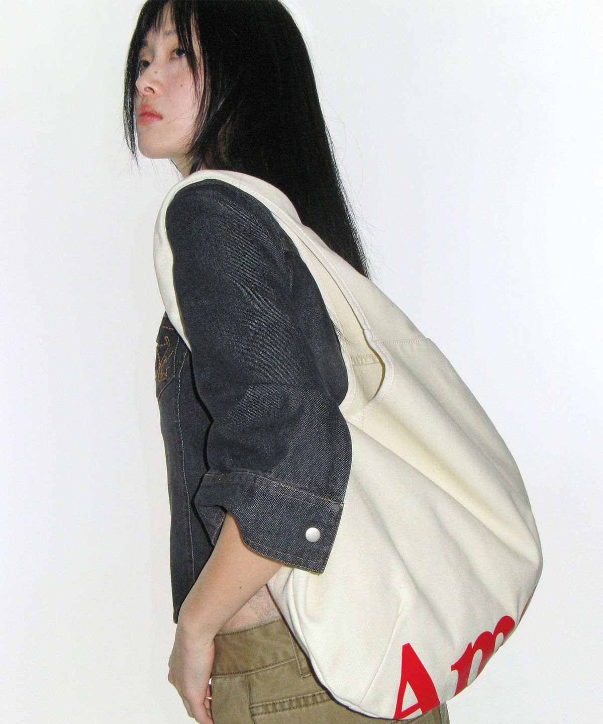 아메스 월드와이드(AMES-WORLDWIDE) 52 HOBO BAG IVORY