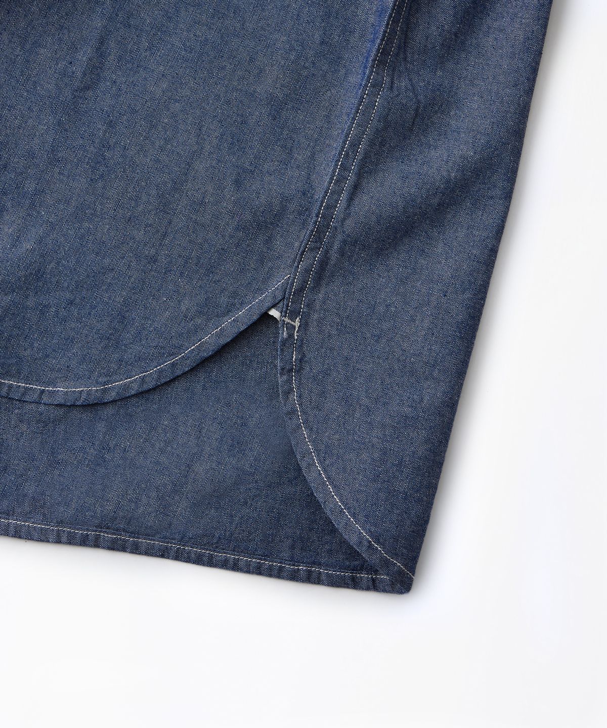 아웃스탠딩(OUTSTANDING) USN SELVEDGE CHAMBRAY SHIRT_L.BLUE
