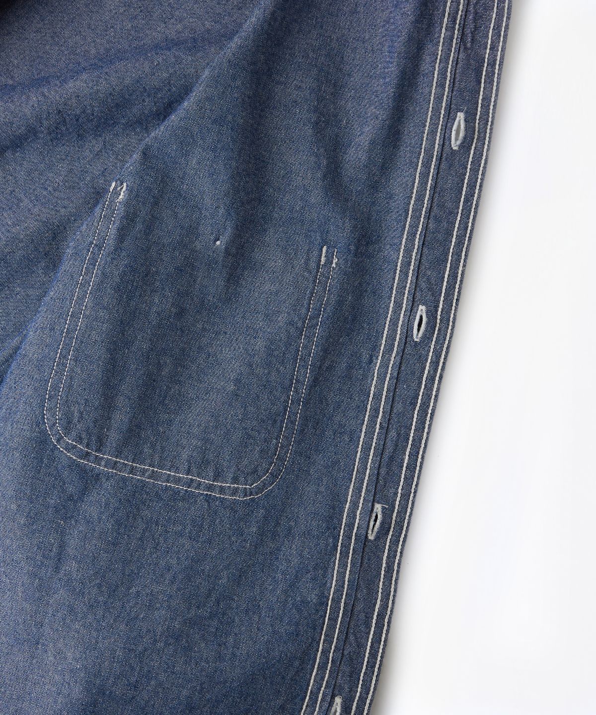 아웃스탠딩(OUTSTANDING) USN SELVEDGE CHAMBRAY SHIRT_L.BLUE
