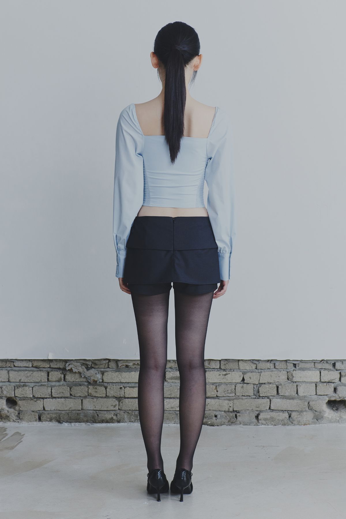 페인오어플레져(PAINORPLEASURE) BIANCA SQUARE NECK BLOUSE blue