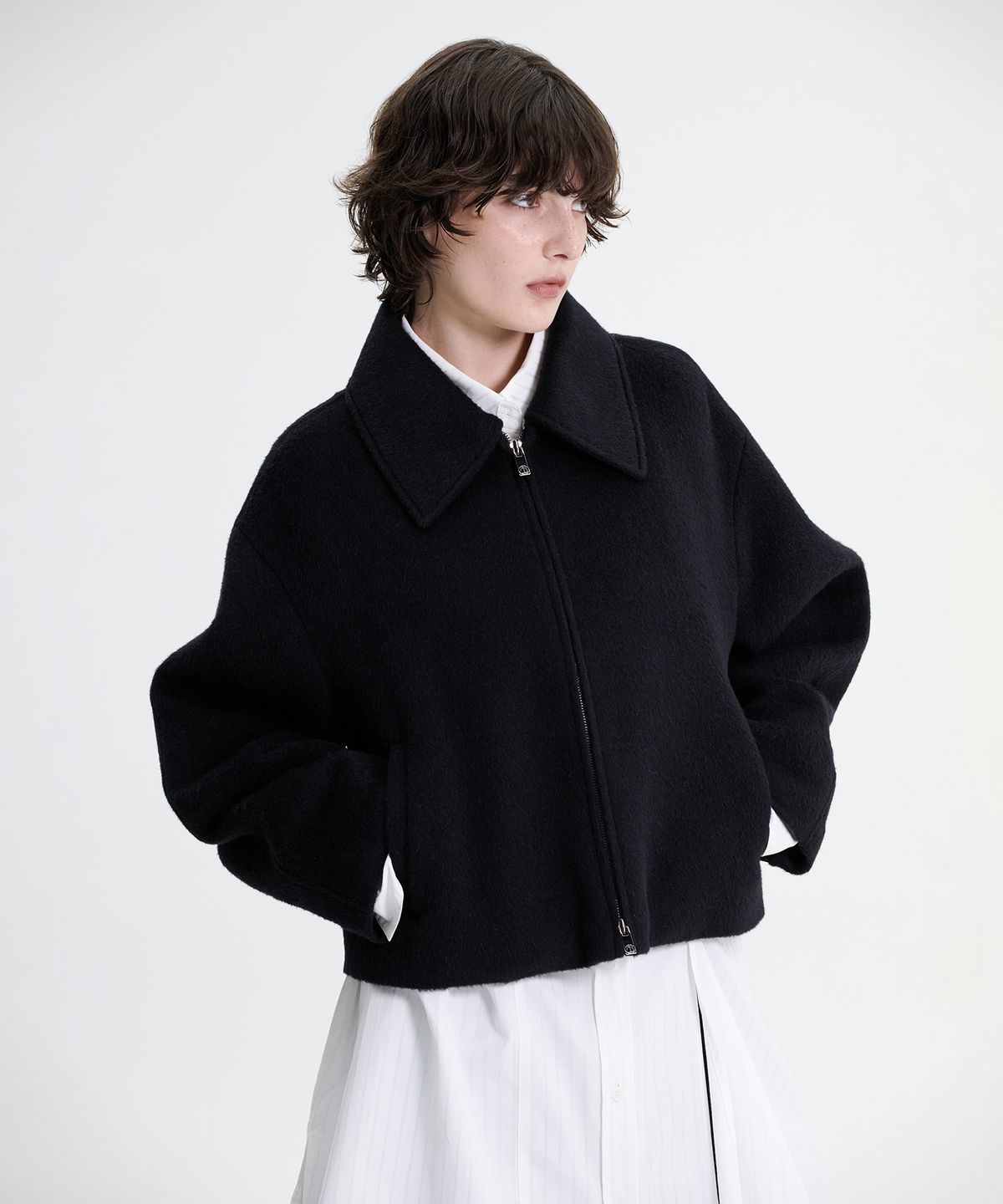 트리밍버드(TREEMINGBIRD) Traum Short Zip-up [ Black ]