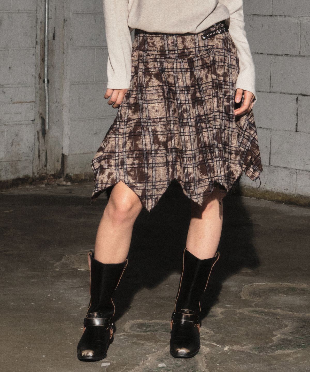 미드나잇 무브(MIDNIGHT MOVE) 2 ws skirt (brown)