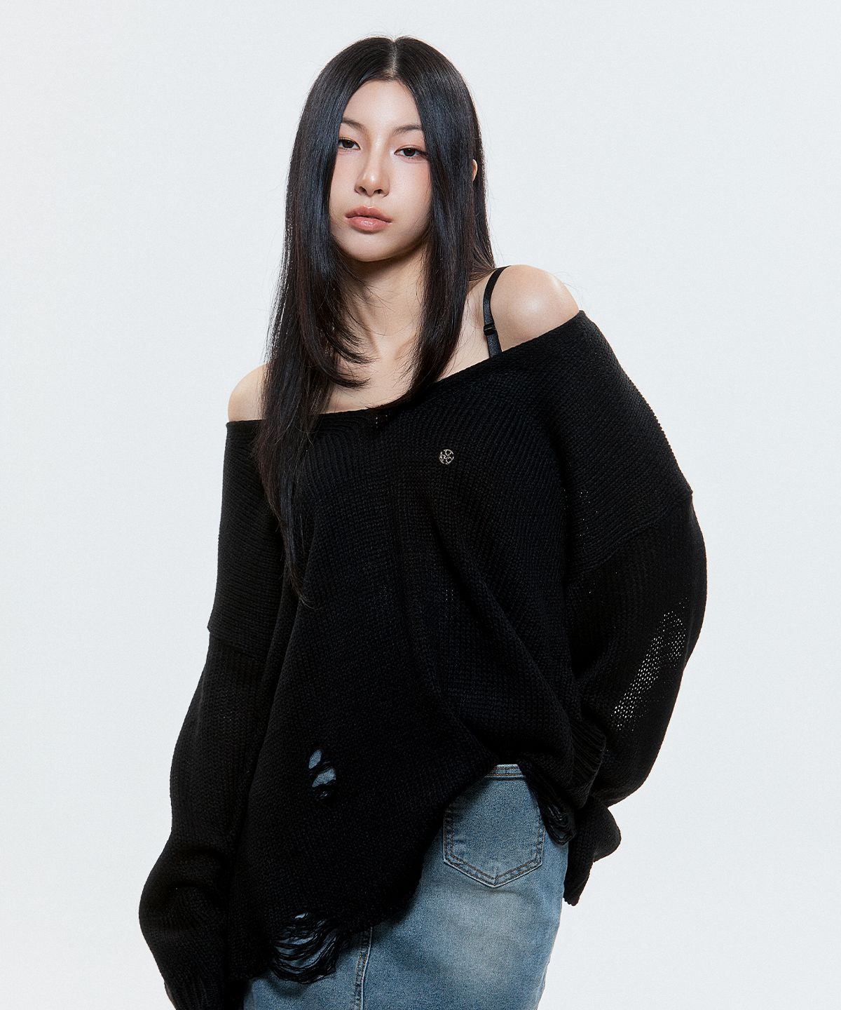 디오스피스(DAUSPICE) (DUC) Damaged Loose-Fit Knit Black
