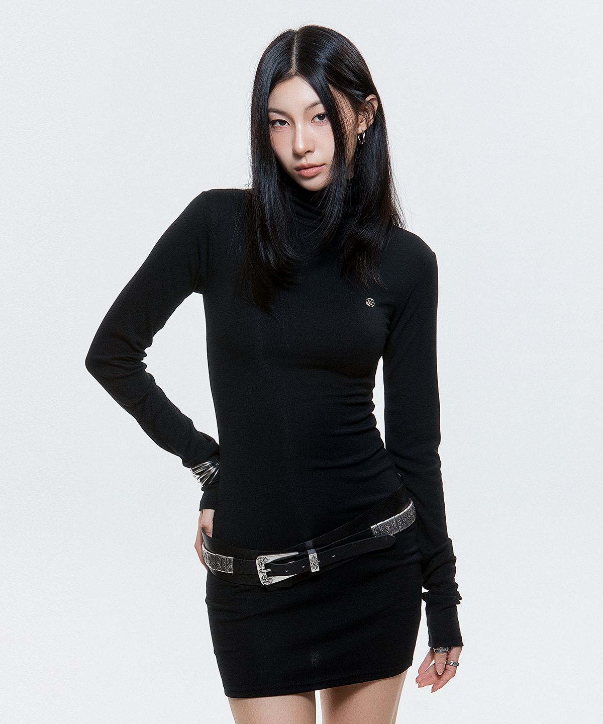 디오스피스(DAUSPICE) (DUC) Turtleneck Mini Dress Black