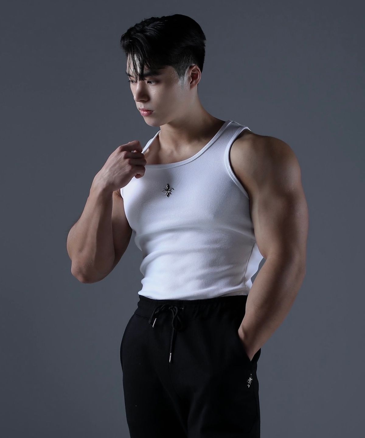 카미드(CARMID) 머슬핏 글로리 슬리브리스 [화이트]
