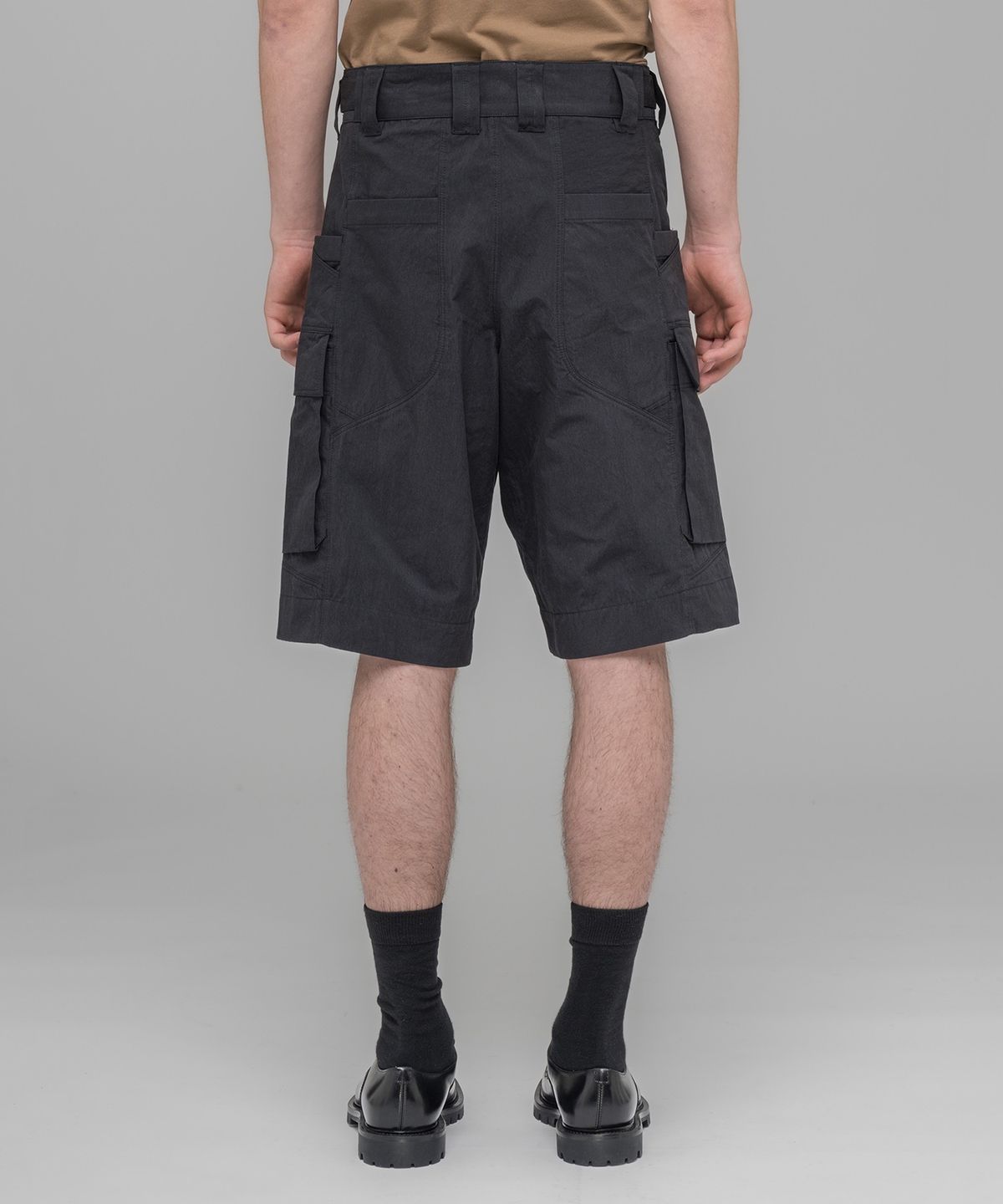 032씨(032C) (U) 마이 온 마인드 유틸리티 쇼츠 블랙 MY OWN MIND UTILITY SHORTS BLACK